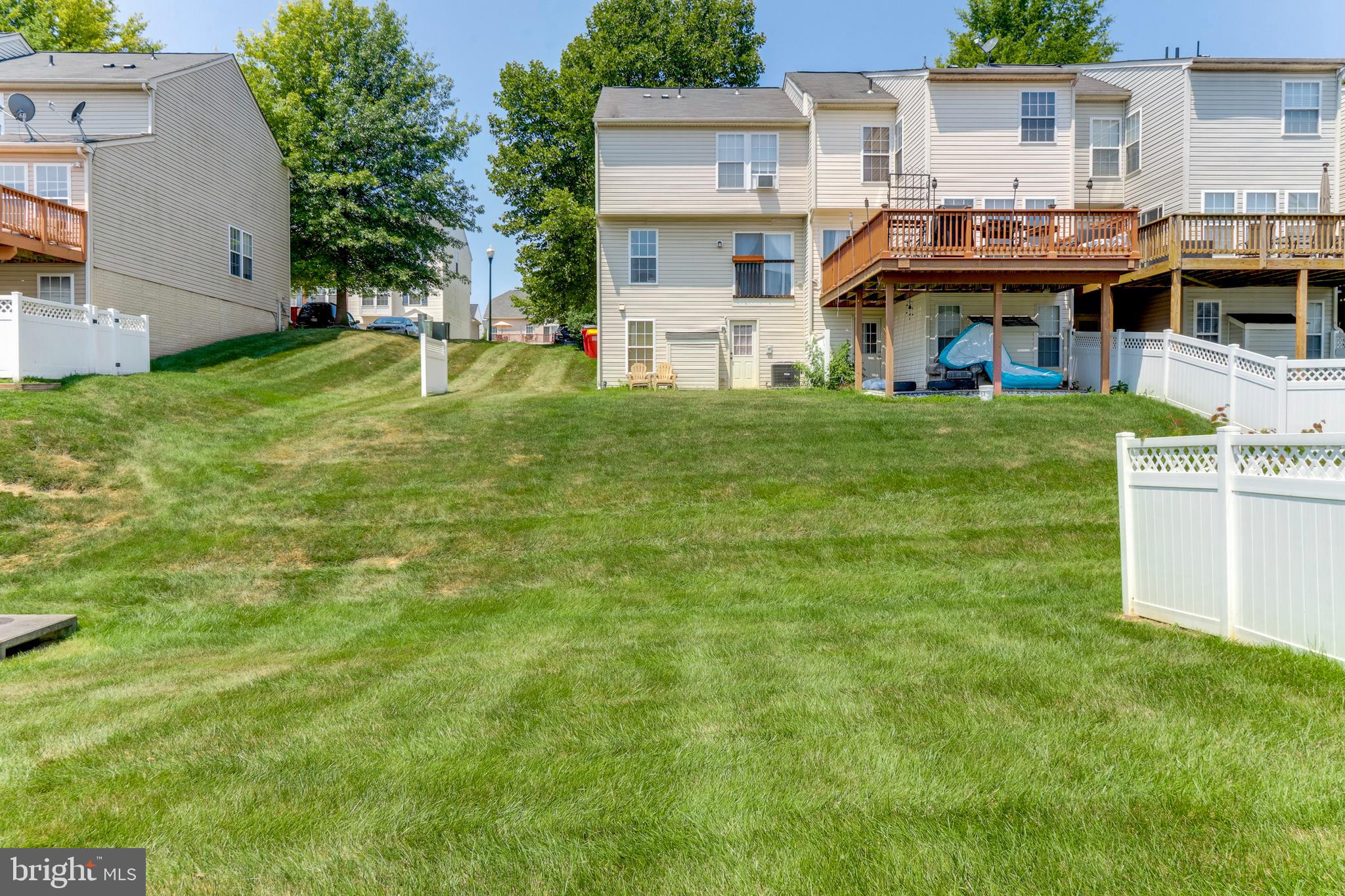 LAKELAND PLACE - Residential