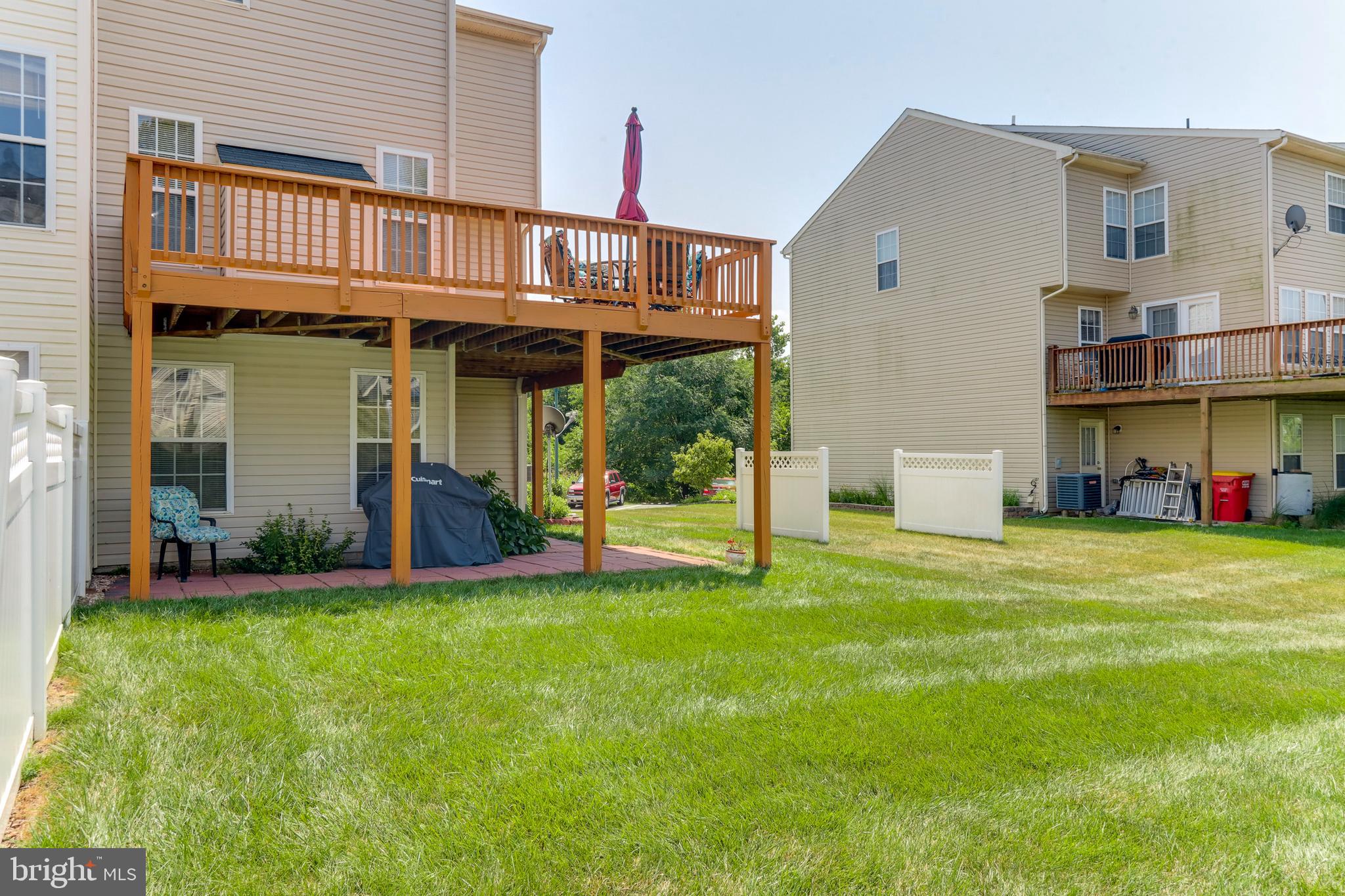 LAKELAND PLACE - Residential