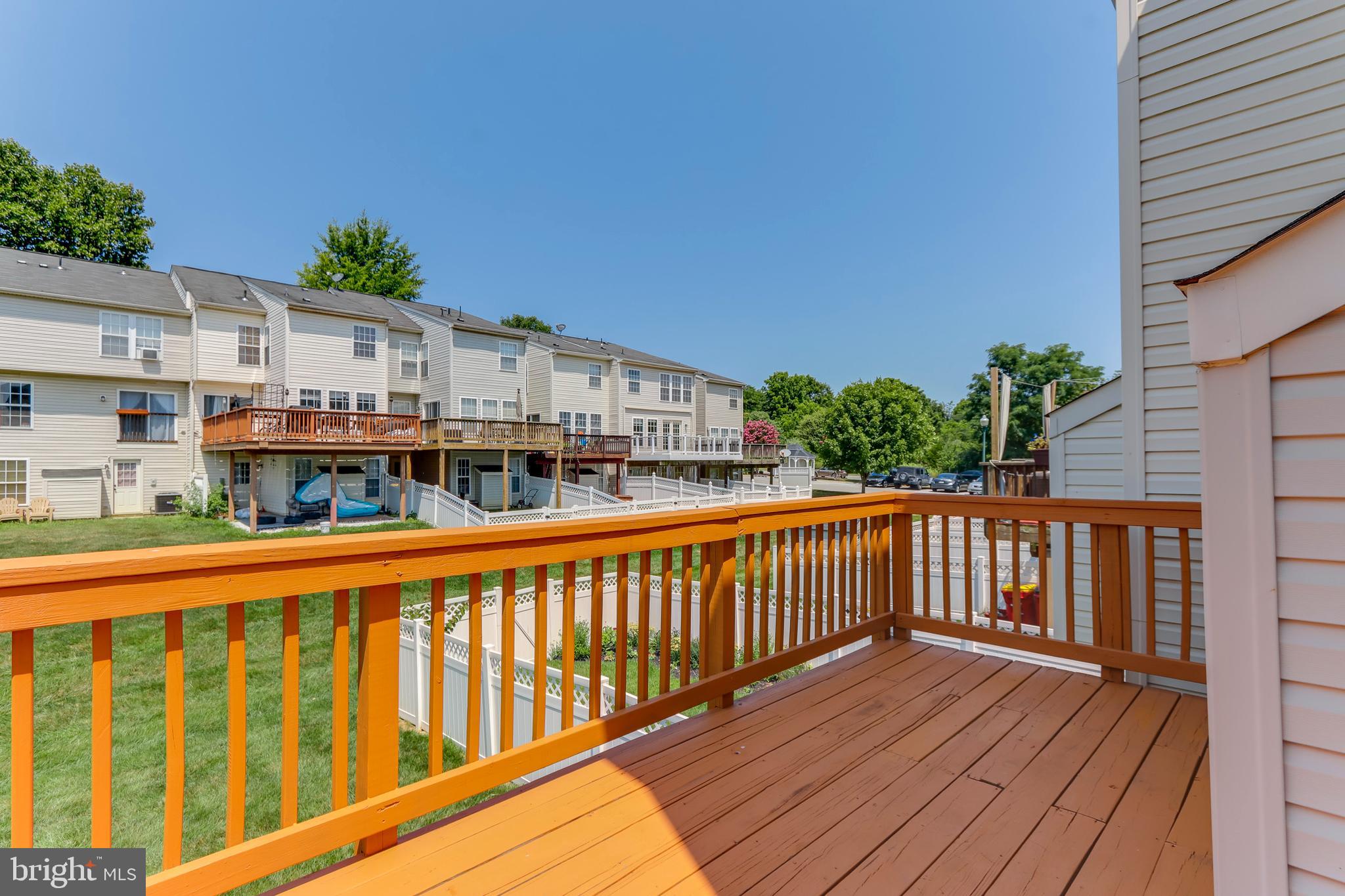 LAKELAND PLACE - Residential