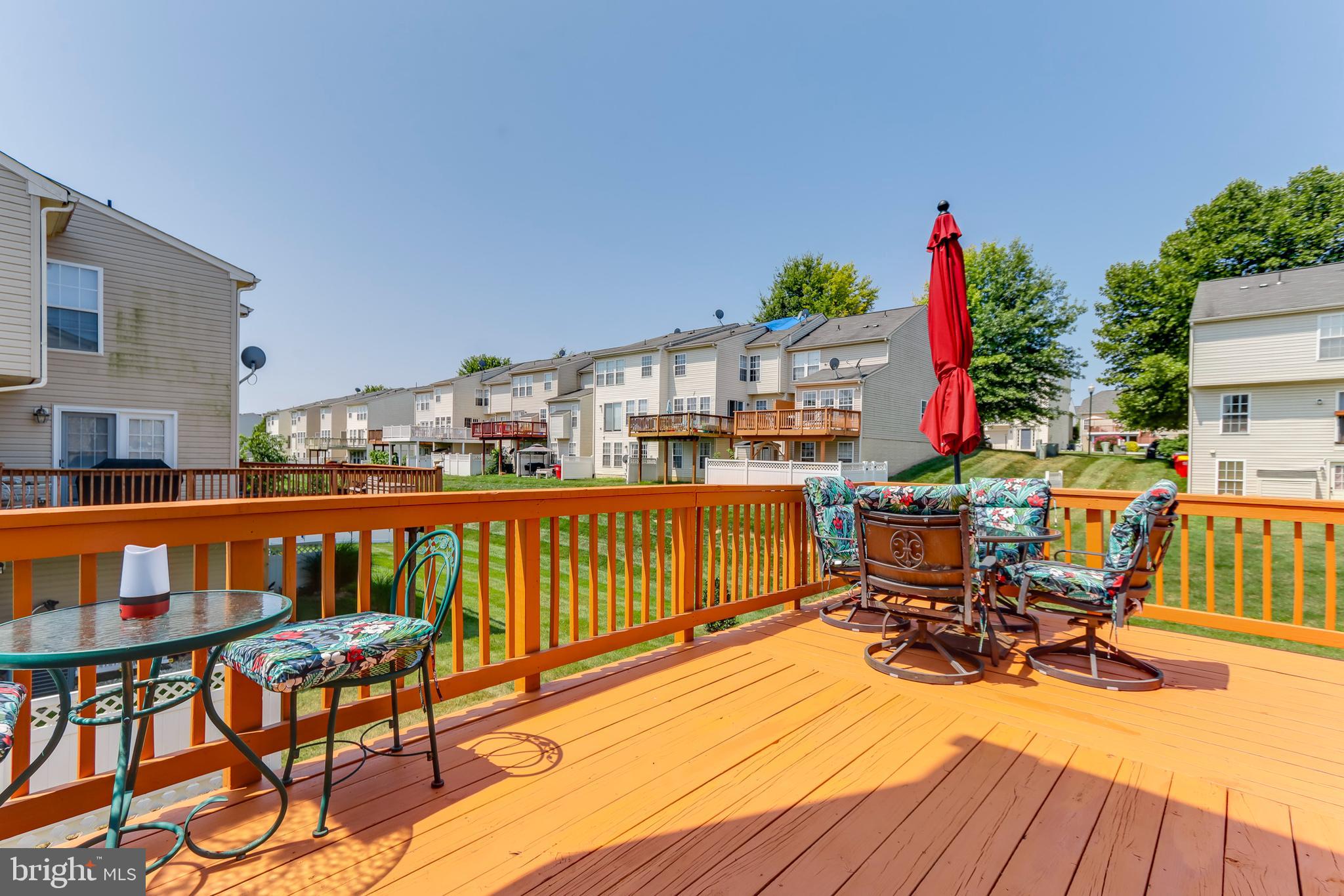 LAKELAND PLACE - Residential