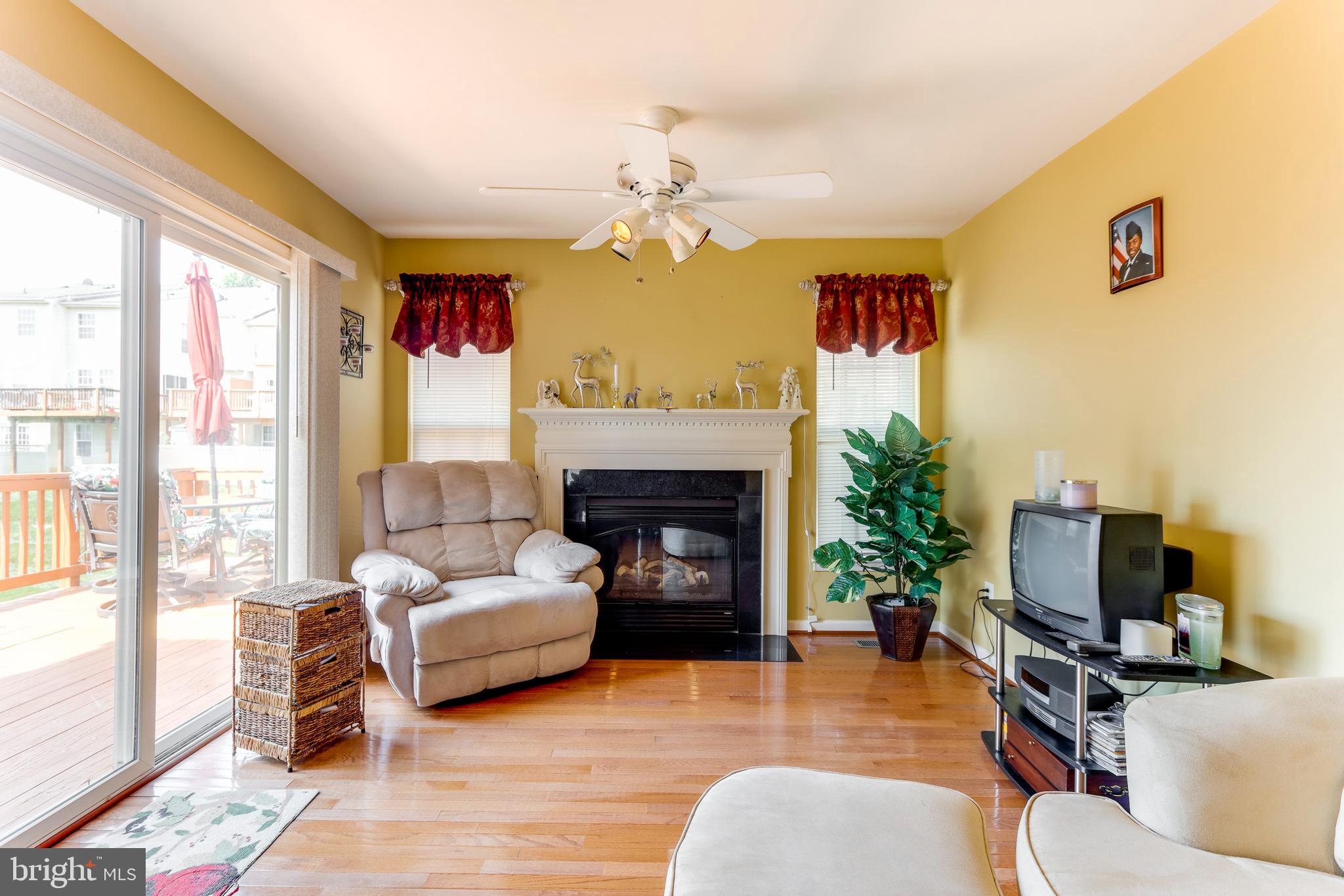 LAKELAND PLACE - Residential