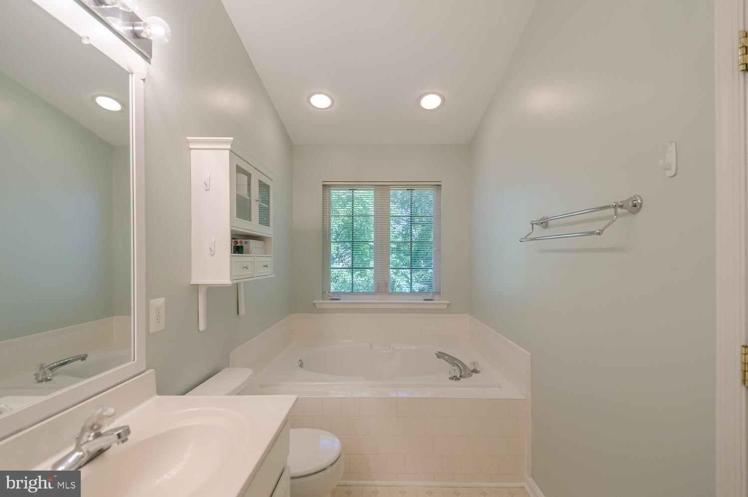 TIDEWATER COLONY - Residential