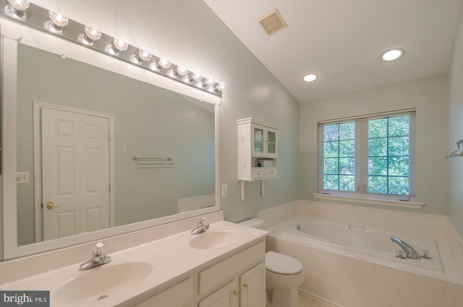 TIDEWATER COLONY - Residential