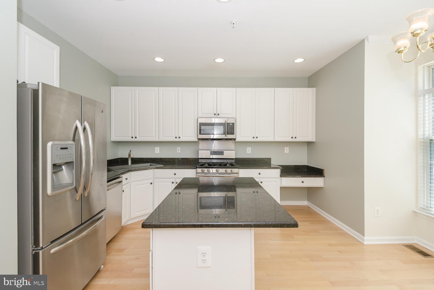 TIDEWATER COLONY - Residential