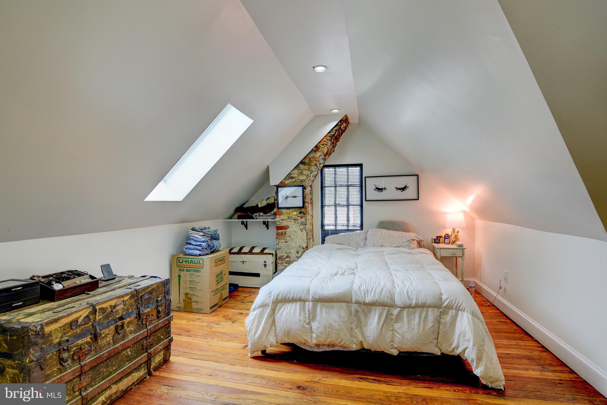 MIDDLEBURG - Residential