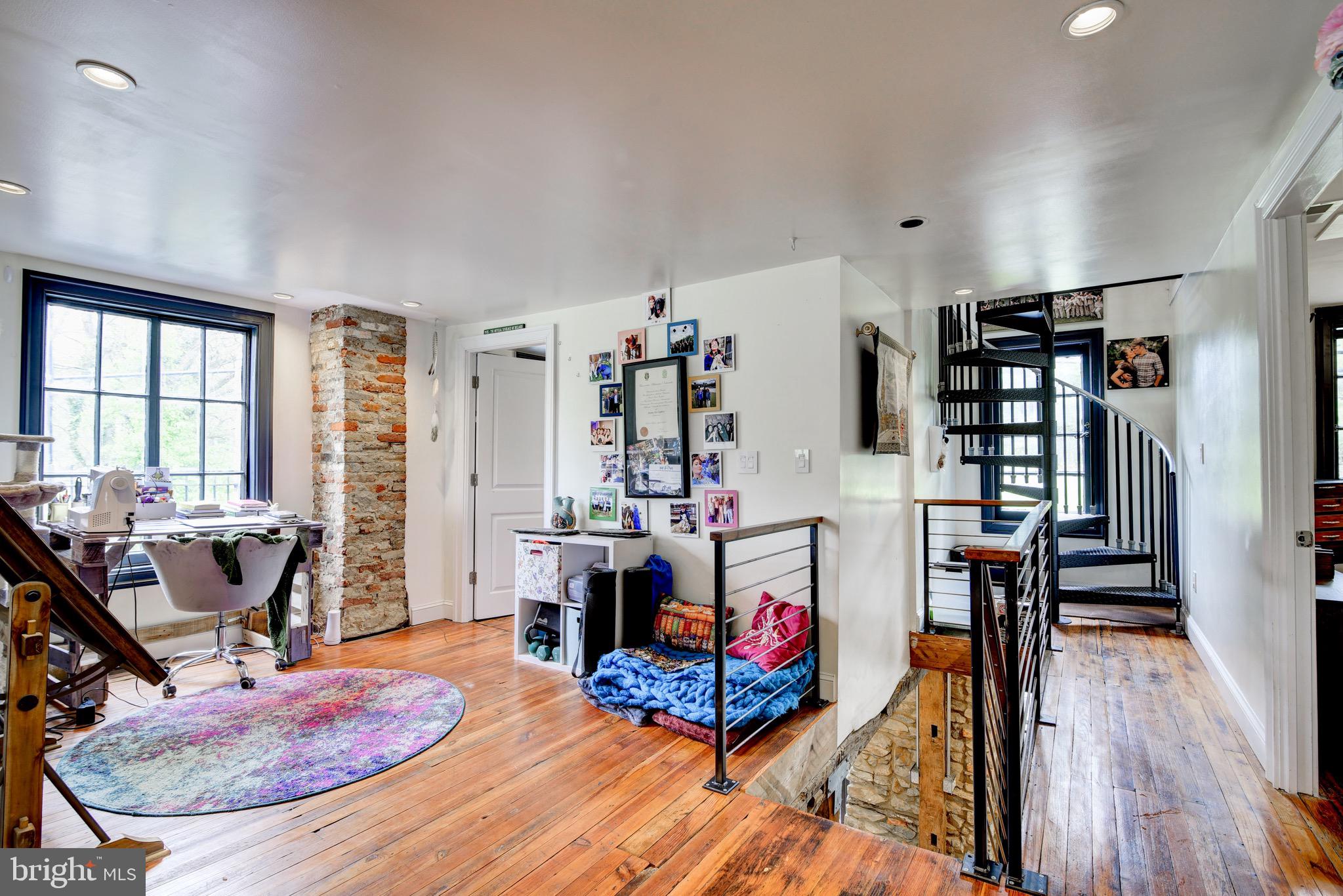 MIDDLEBURG - Residential