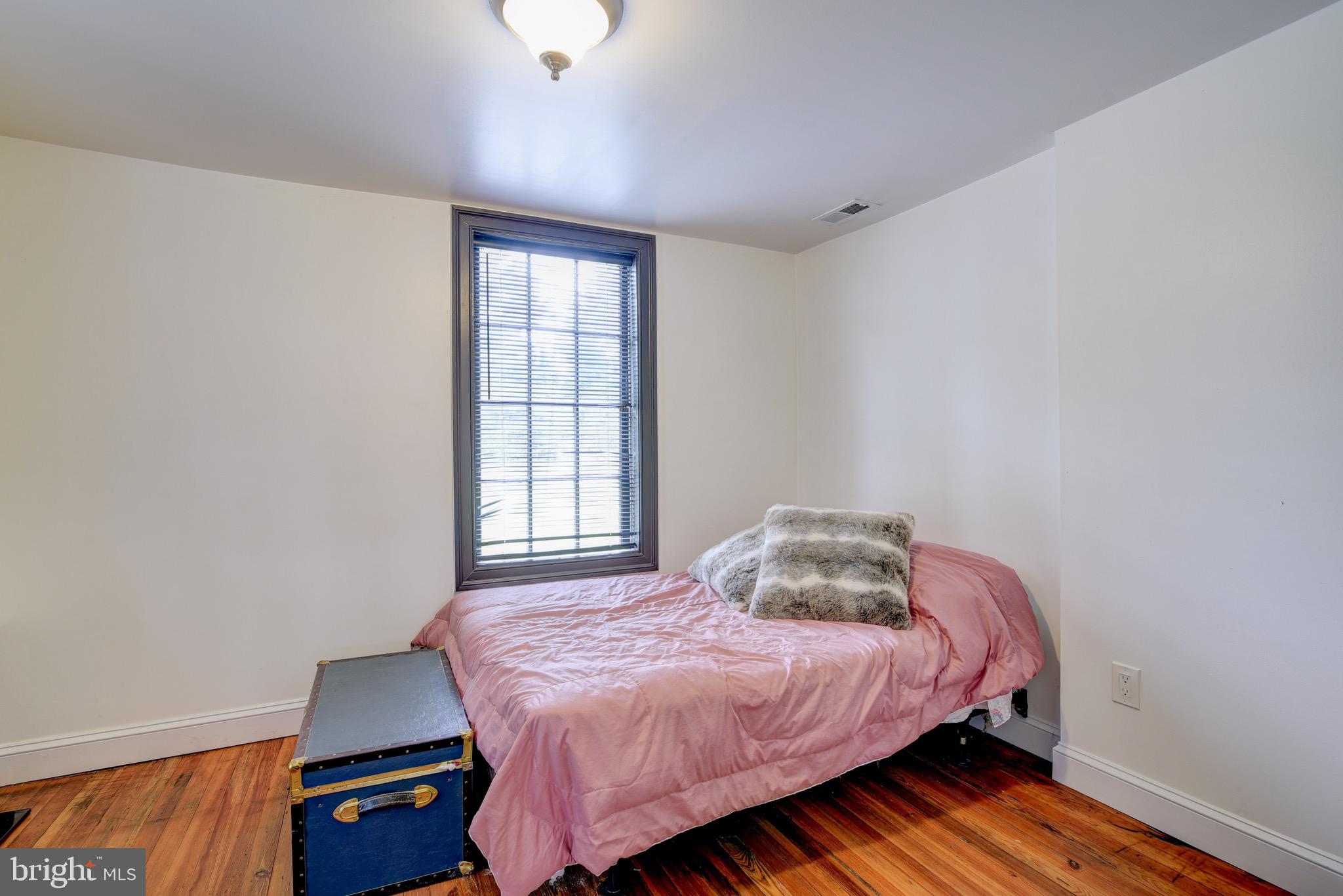 MIDDLEBURG - Residential