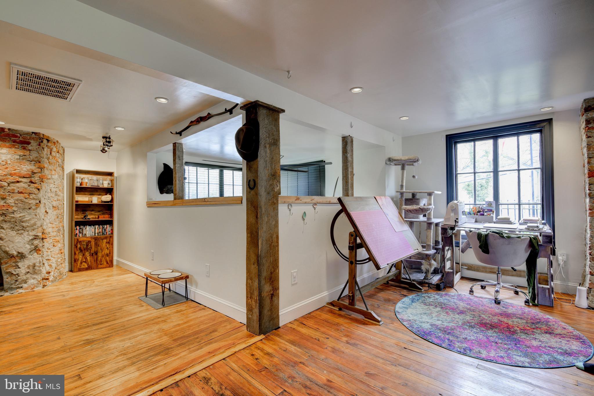 MIDDLEBURG - Residential