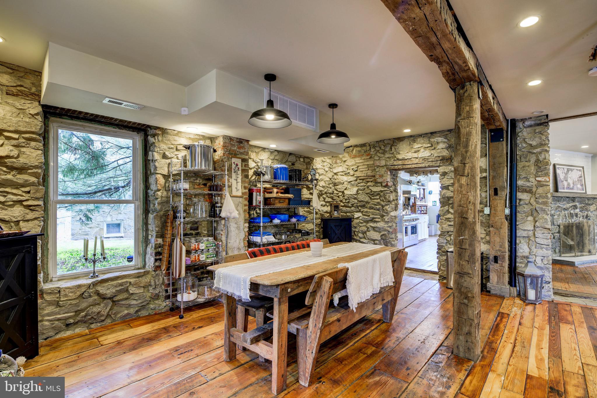 MIDDLEBURG - Residential