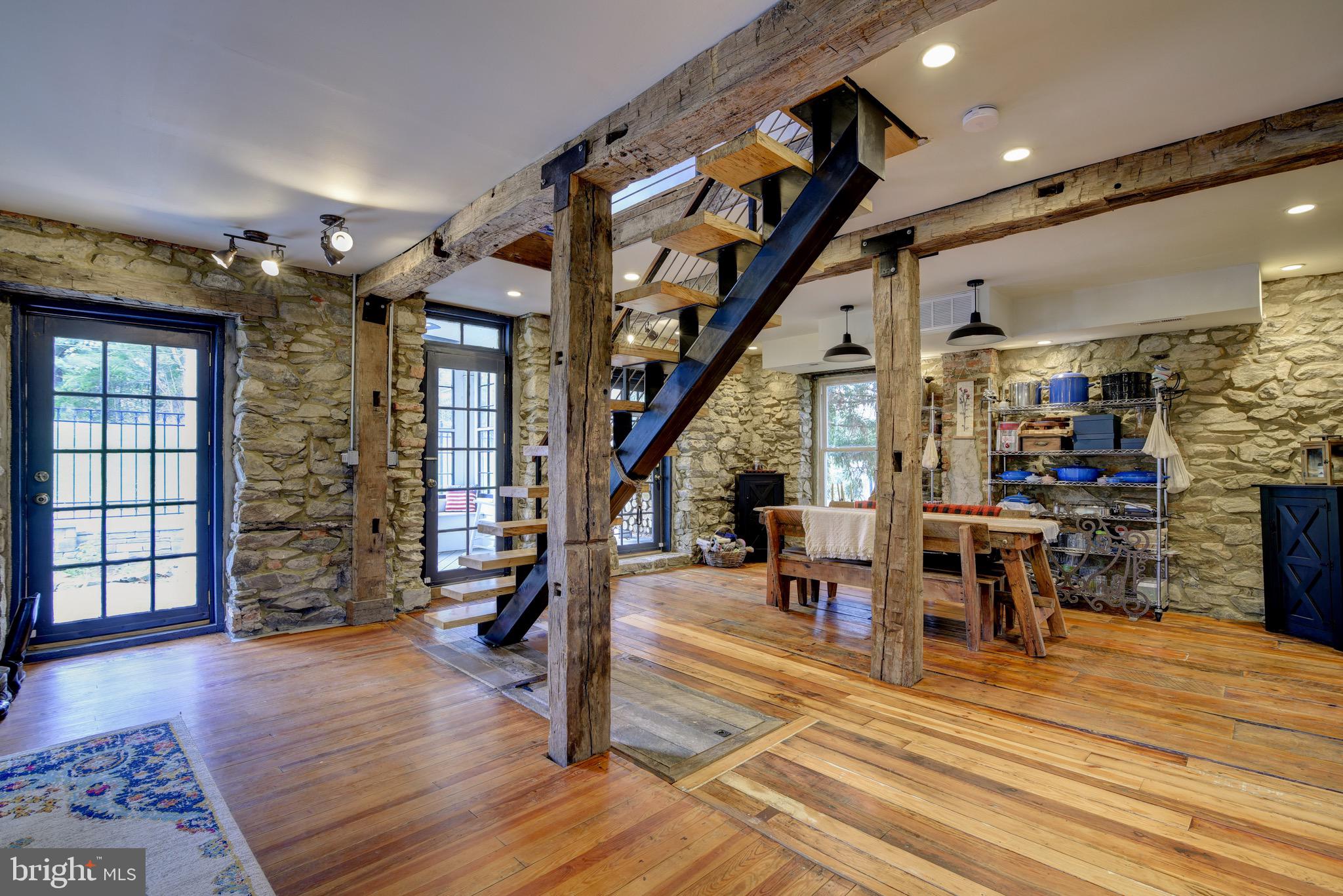 MIDDLEBURG - Residential