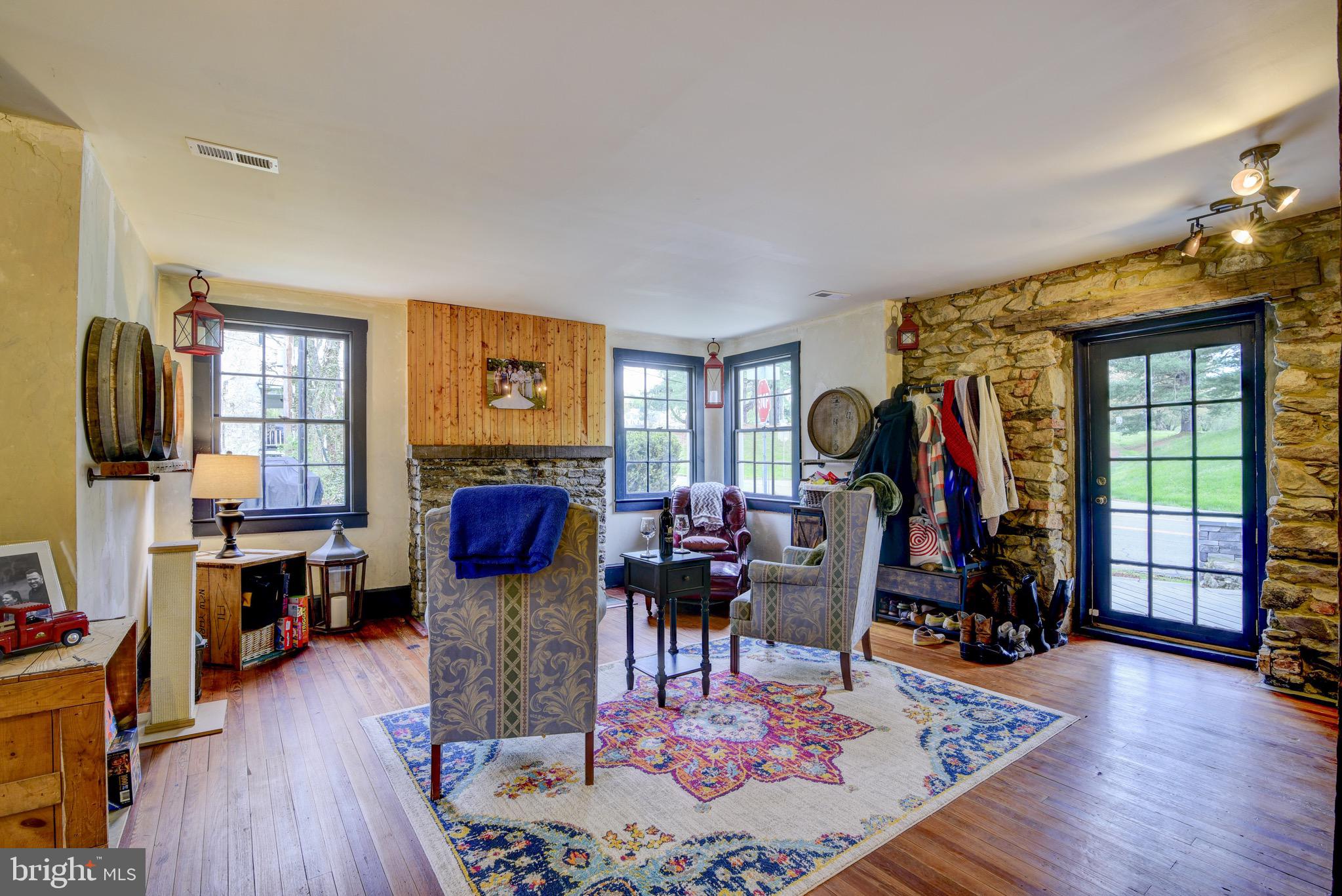 MIDDLEBURG - Residential