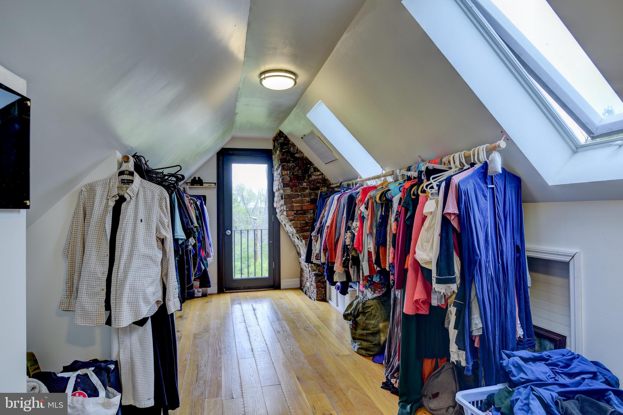 MIDDLEBURG - Residential