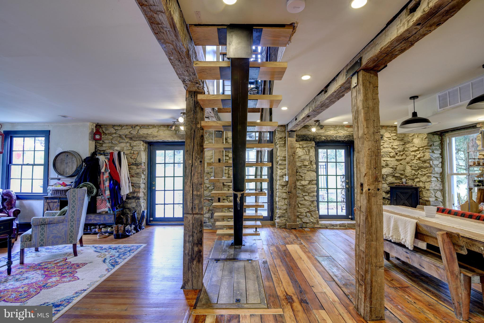 MIDDLEBURG - Residential