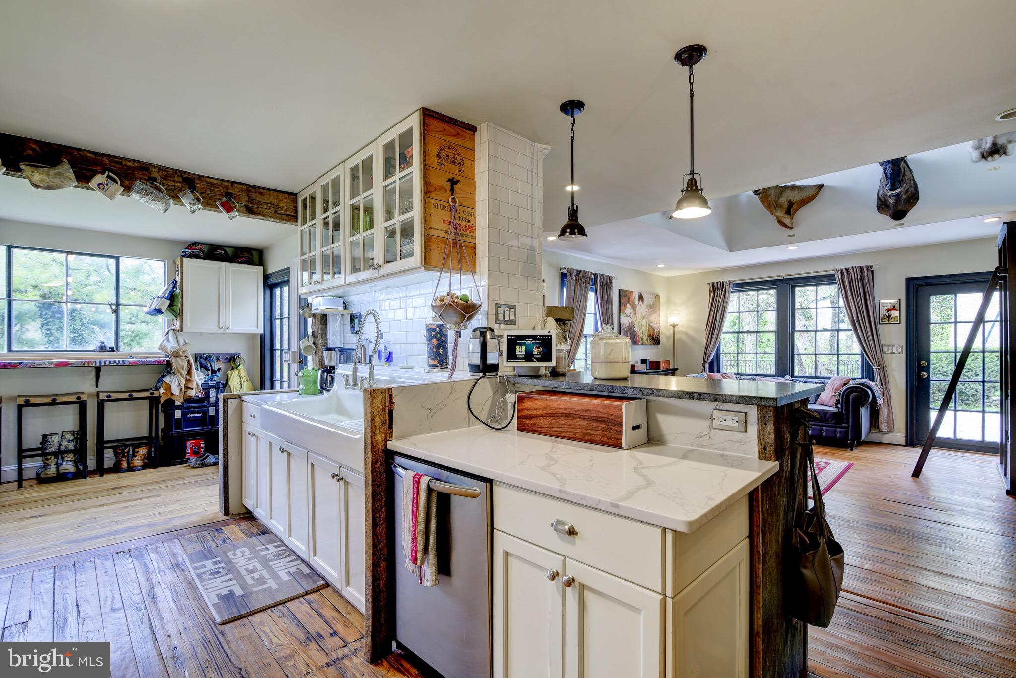 MIDDLEBURG - Residential