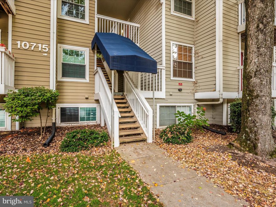 $10K PRICE ADJUSTMENT!!!  Recently update 2 bed 2 bath located in The Gables on Tuckerman in North Bethesda!  Newer HVAC, Washer/Dryer in unit, Stainless Steel Appliances, Beautiful kitchen Cabinets, Hardwood Floors, Large dining and living room, wood-burning fireplace, recessed lighting, balcony, large primary bedroom with en-suite bathroom, and walk-in closets.

Walking distance to Metro, Trolley Trail, Restaurants, Shopping, and much much more!
Community has so much to offer.  Close to 495, 270, and Downtown DC!