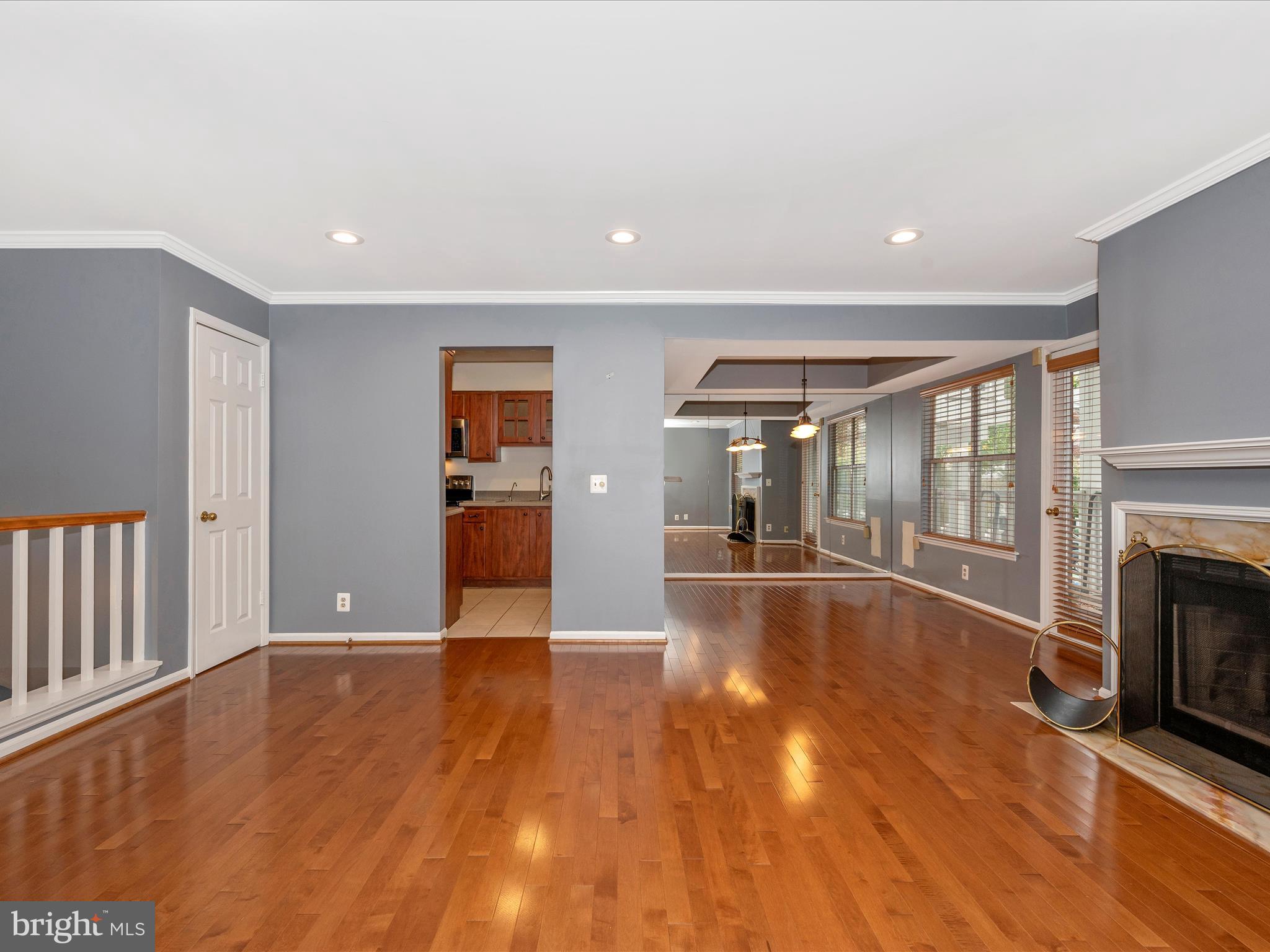 THE GABLES ON TUCKERMAN - Residential