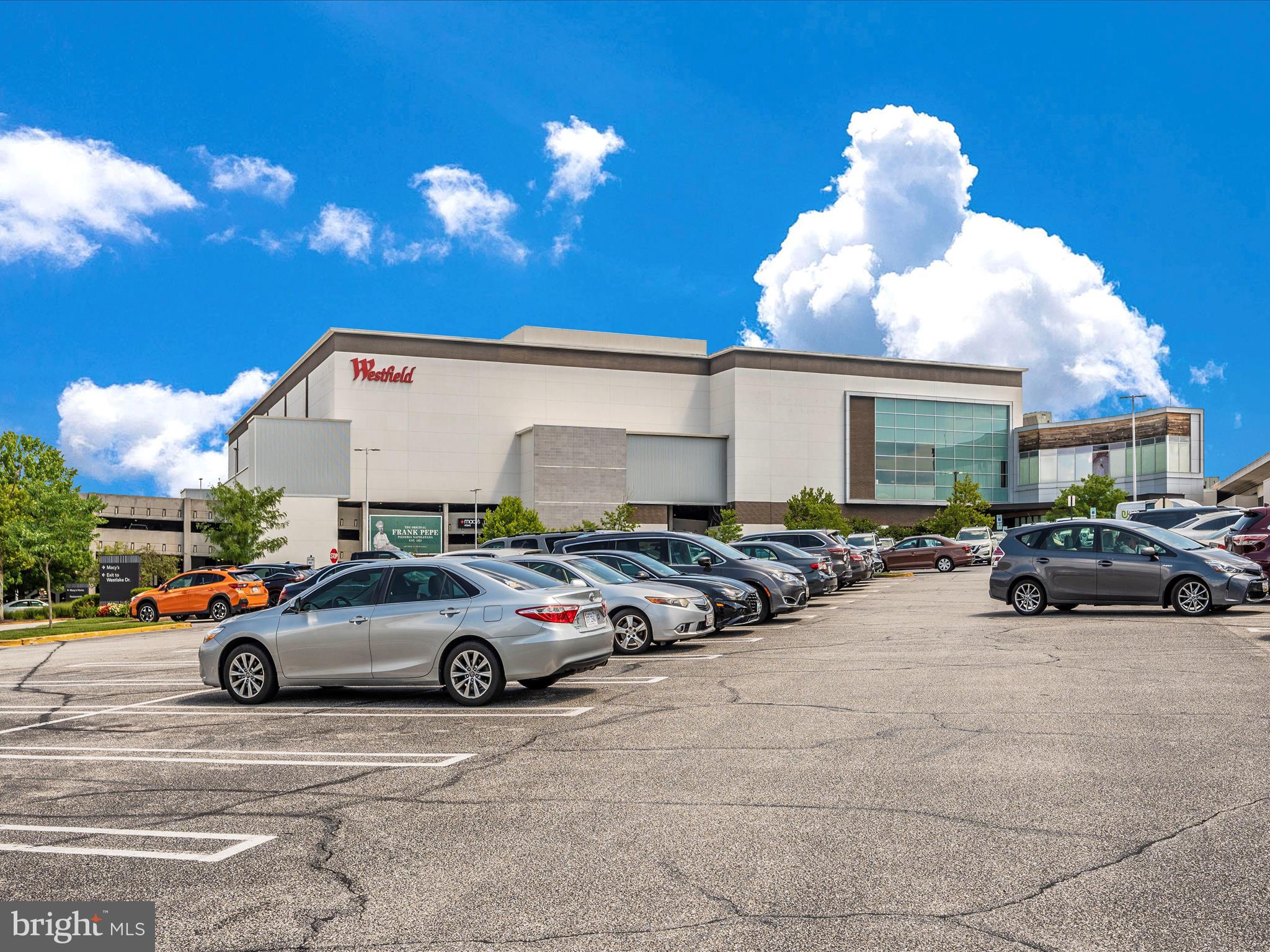 THE GABLES ON TUCKERMAN - Residential