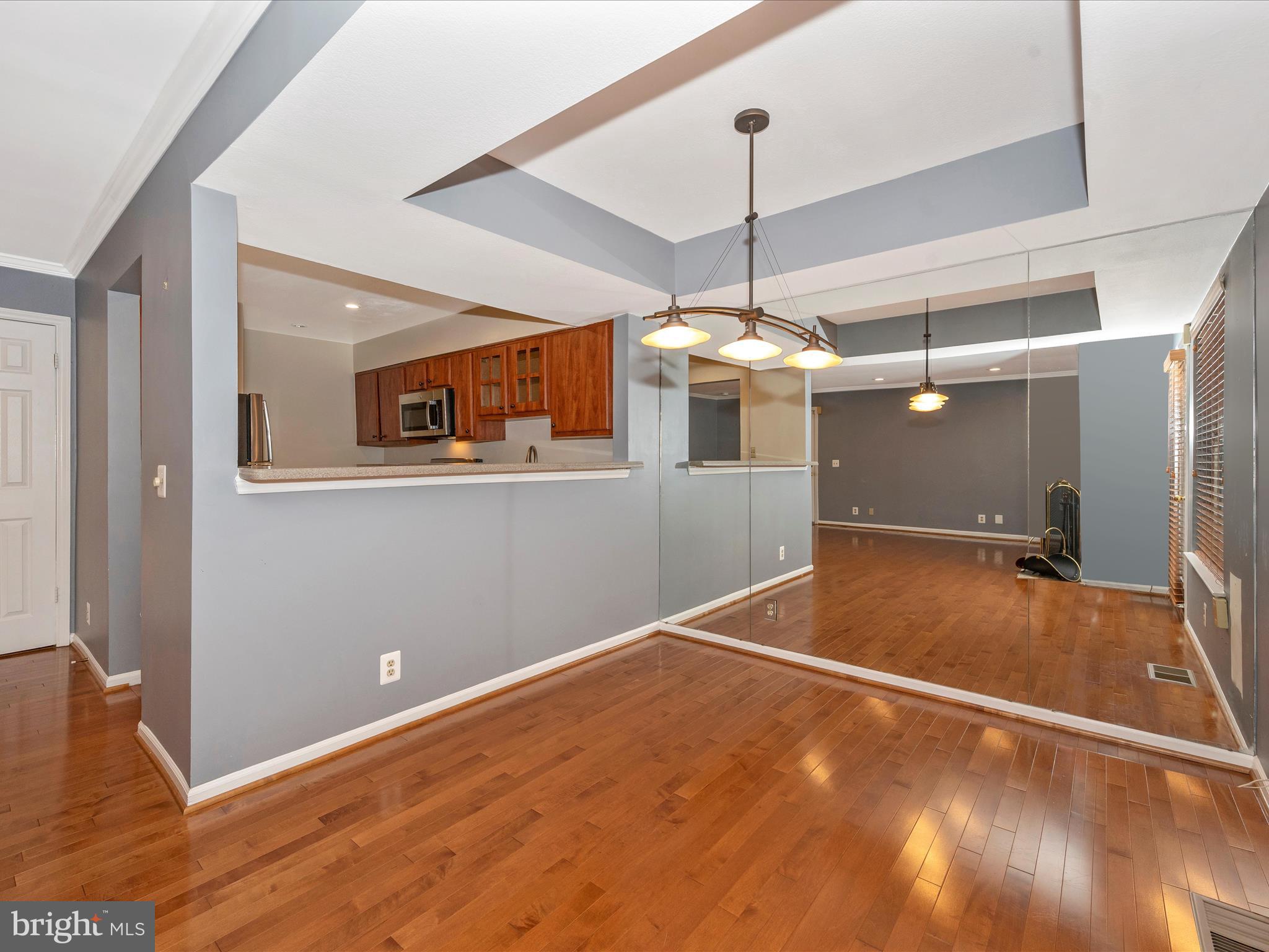 THE GABLES ON TUCKERMAN - Residential