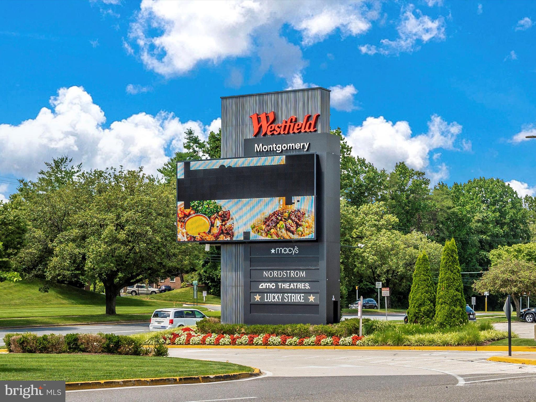 THE GABLES ON TUCKERMAN - Residential