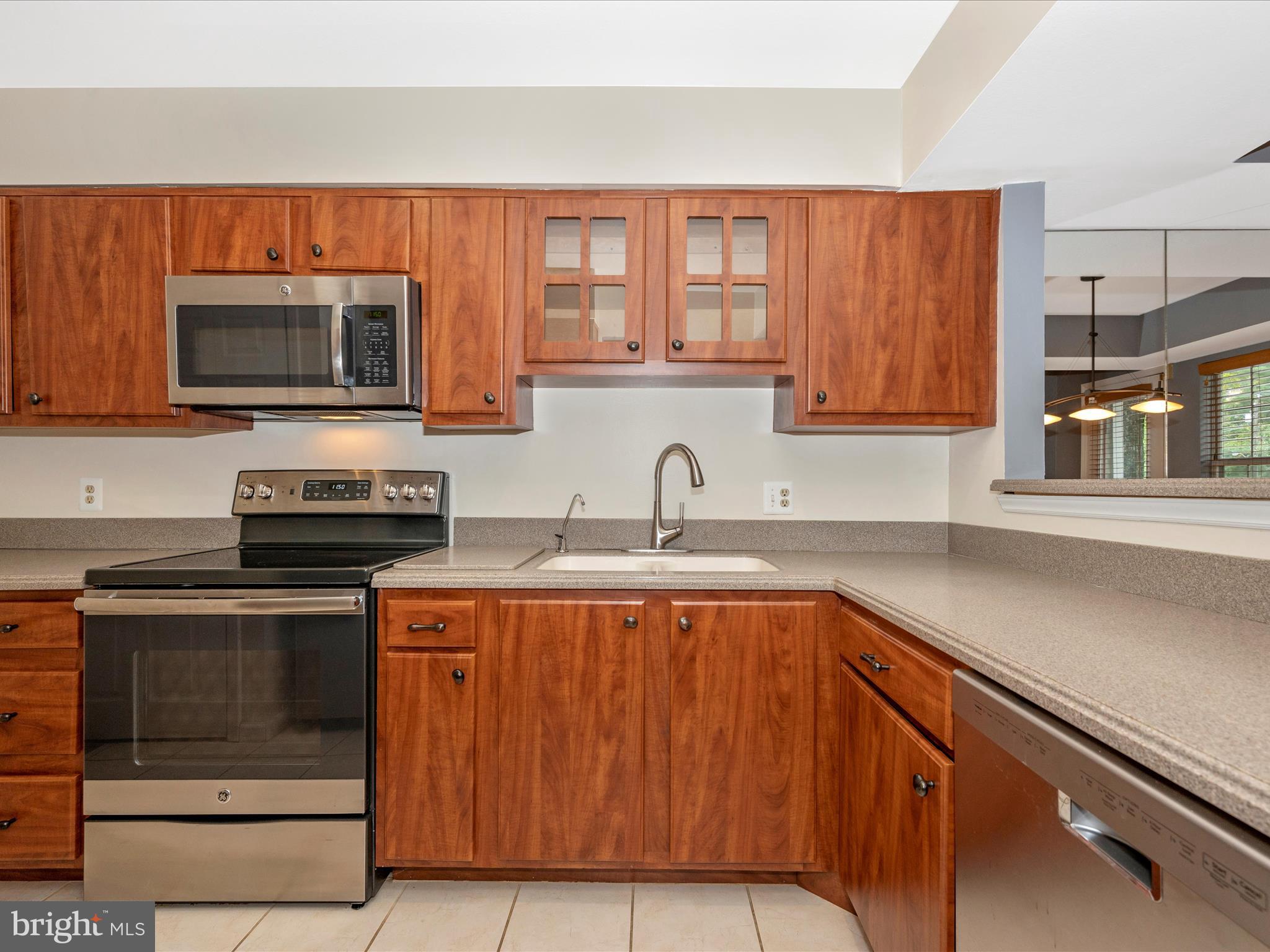 THE GABLES ON TUCKERMAN - Residential