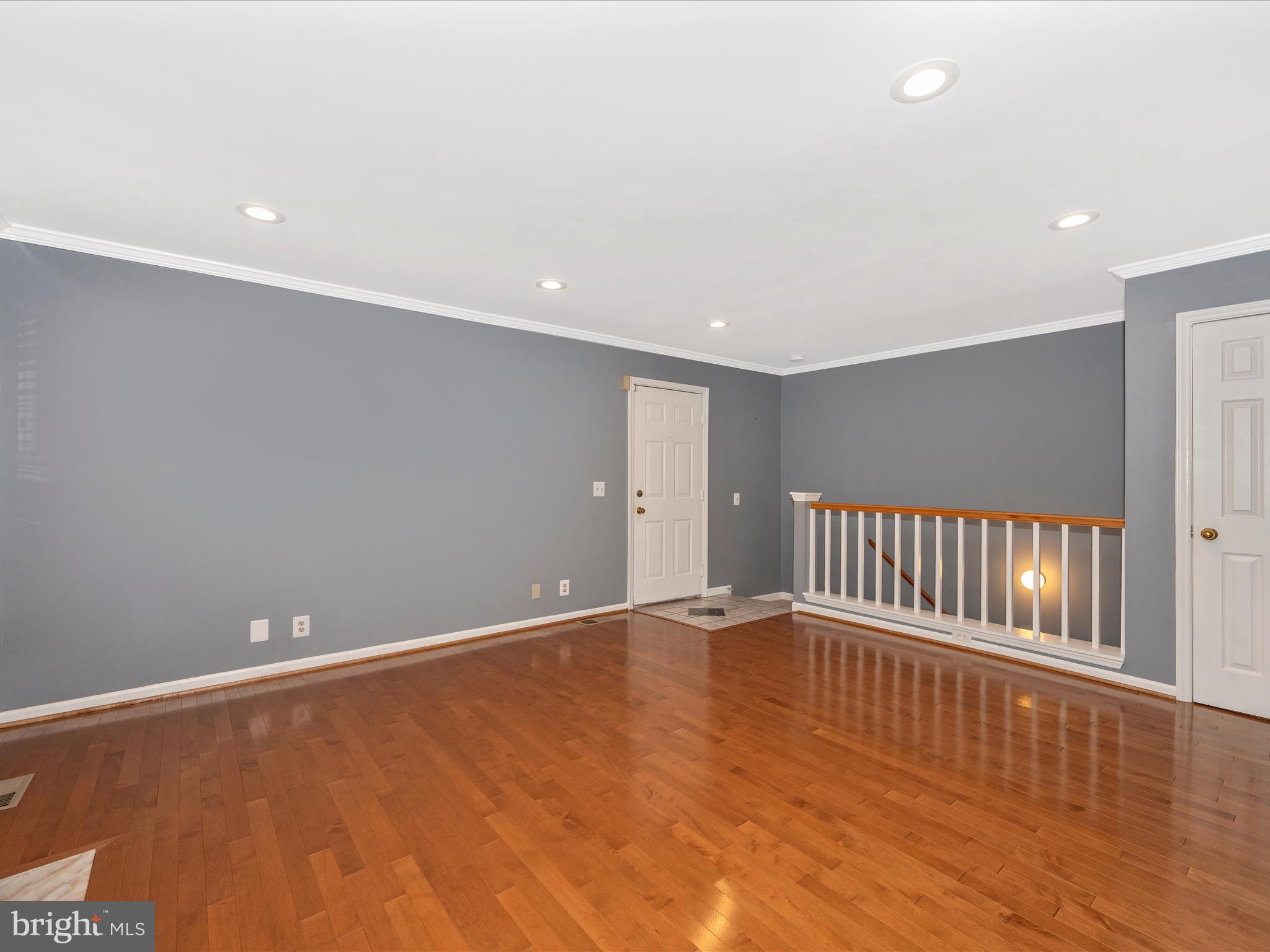 THE GABLES ON TUCKERMAN - Residential