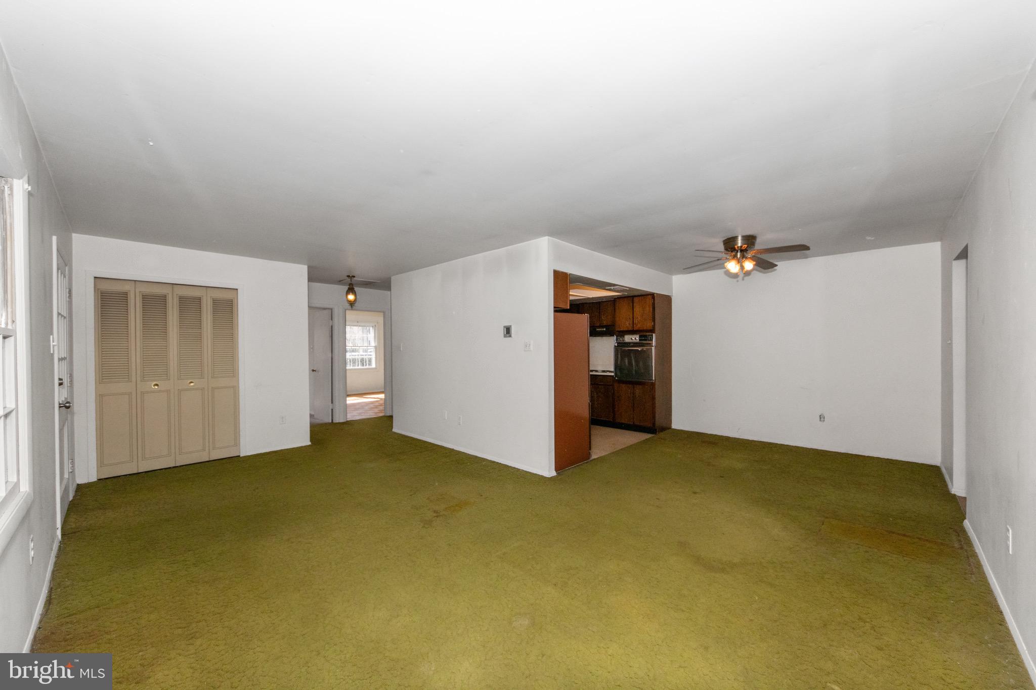 CROFTON TOWNE/PARK - Residential