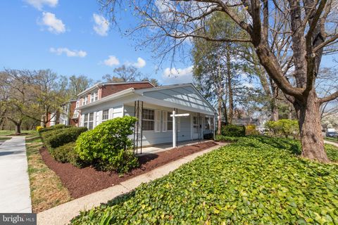 1746 WALDORF COURT CROFTON MD 21114