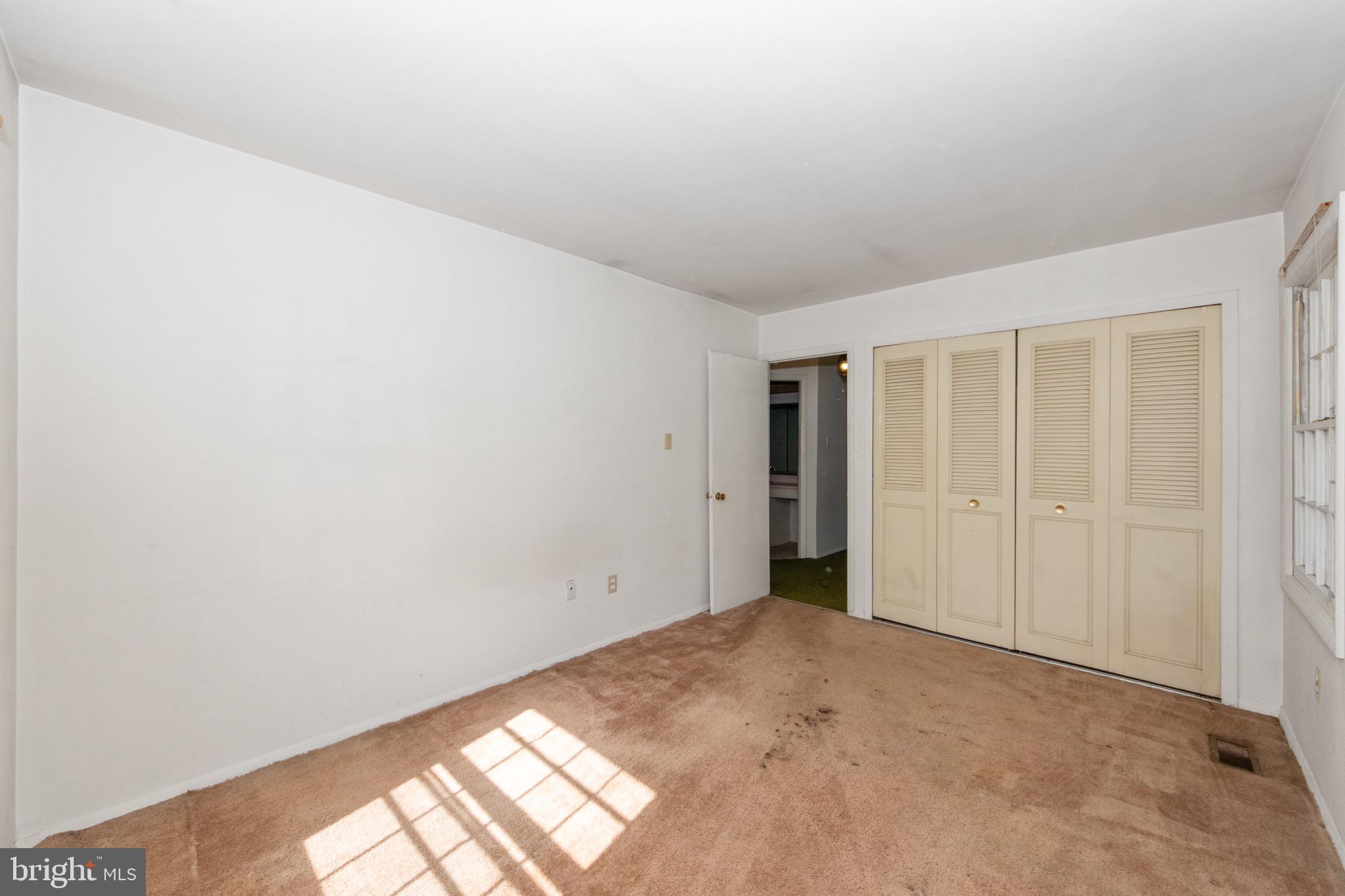 CROFTON TOWNE/PARK - Residential