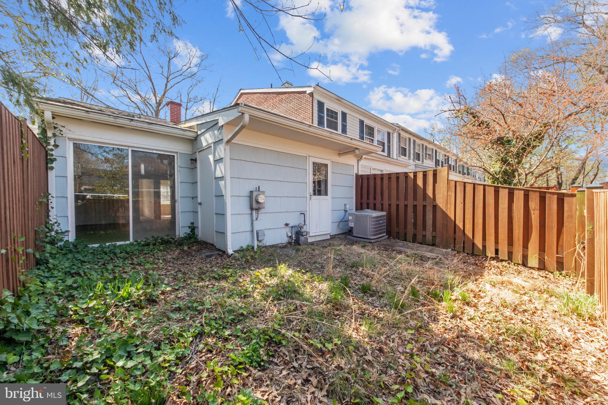 CROFTON TOWNE/PARK - Residential