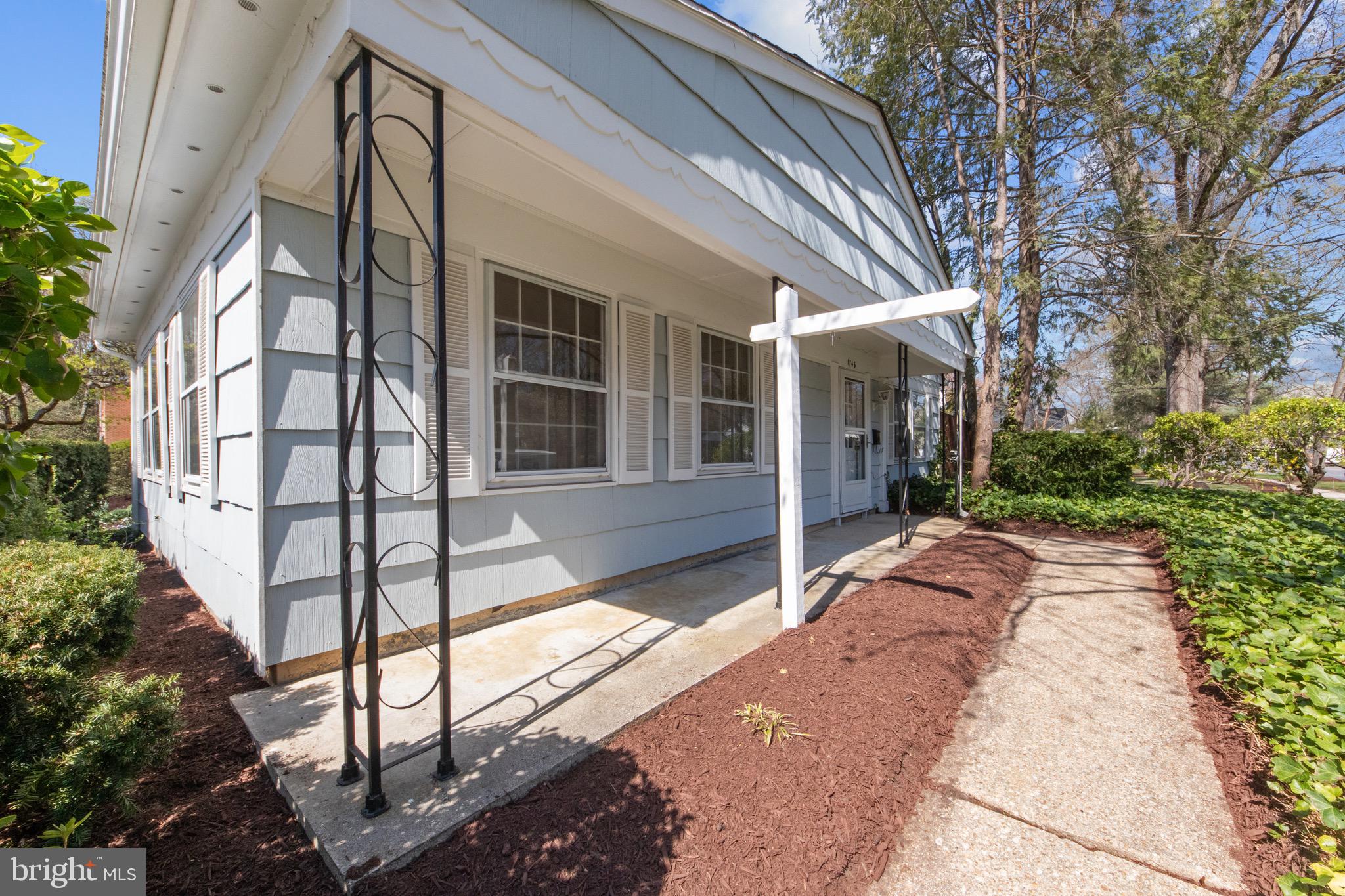 CROFTON TOWNE/PARK - Residential