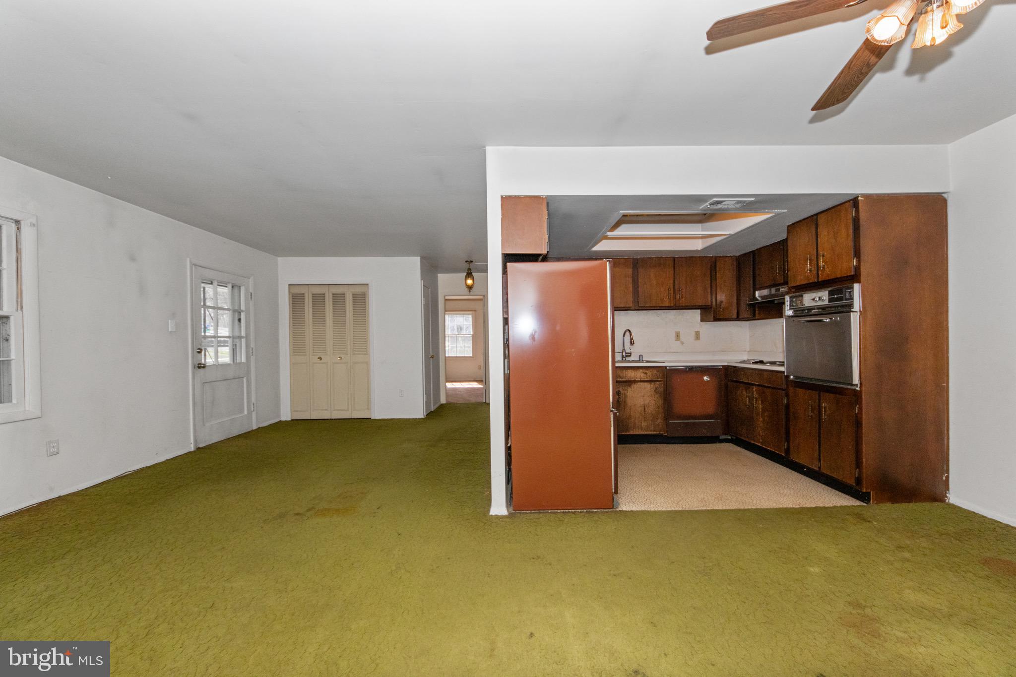 CROFTON TOWNE/PARK - Residential