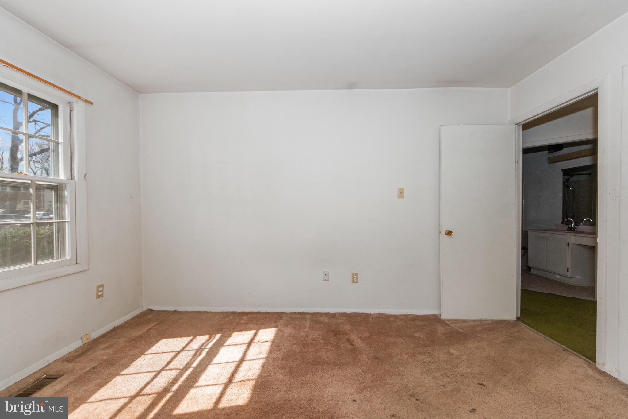 CROFTON TOWNE/PARK - Residential