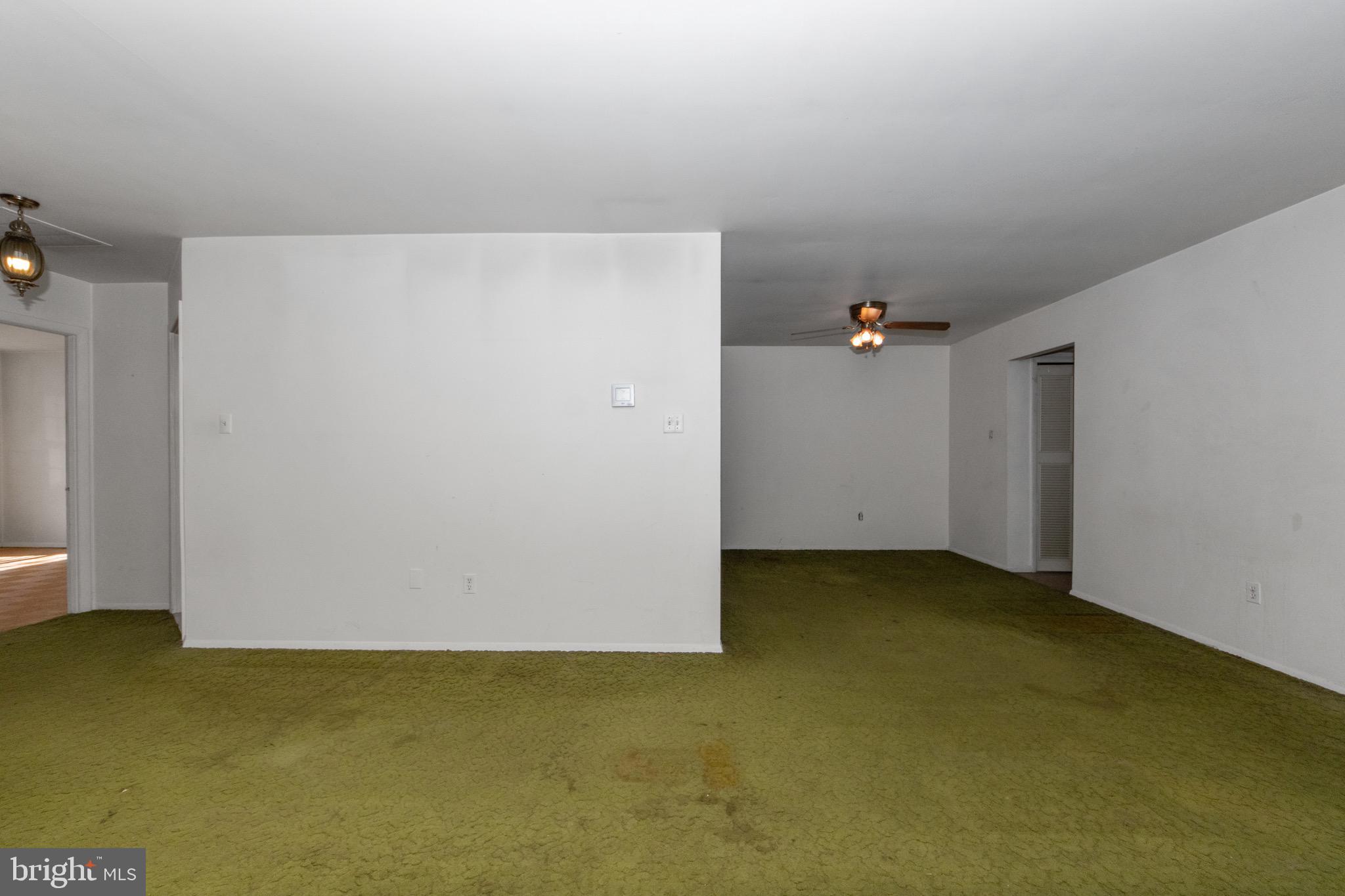 CROFTON TOWNE/PARK - Residential