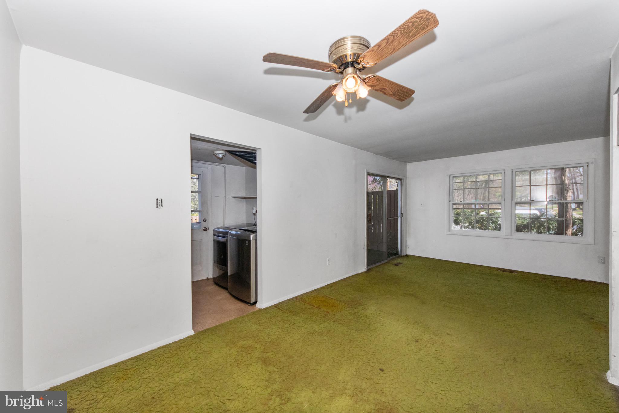 CROFTON TOWNE/PARK - Residential