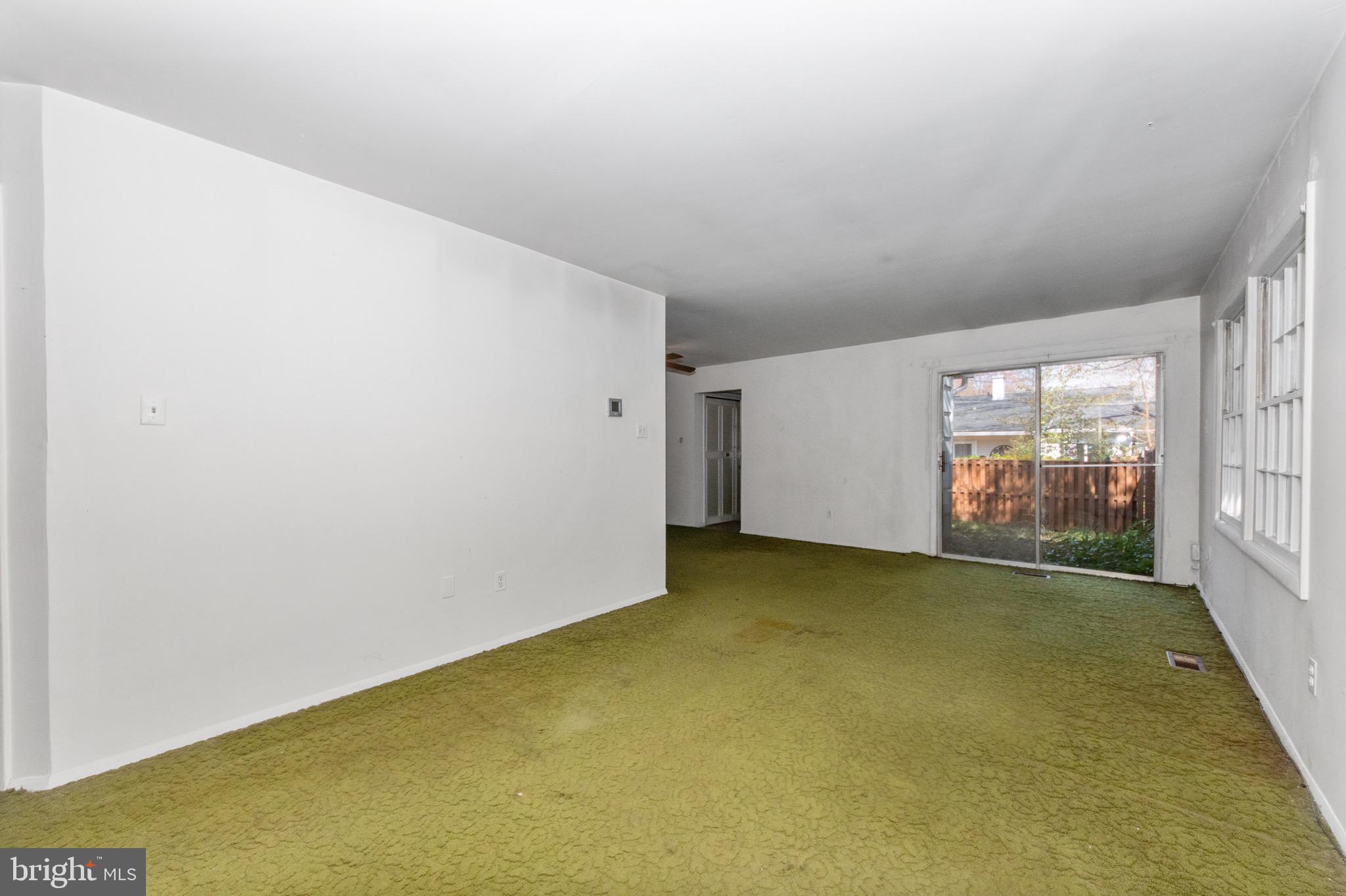 CROFTON TOWNE/PARK - Residential