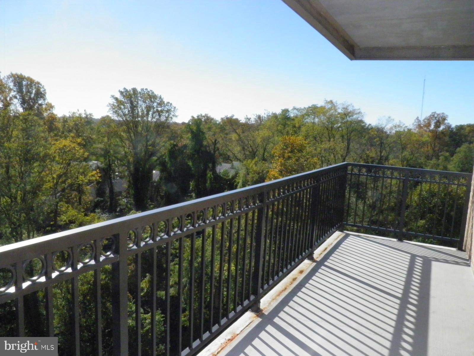 WOODSIDE - Residential Lease