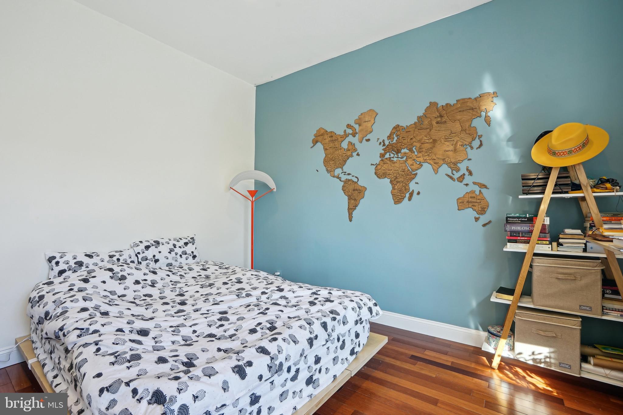 LOGAN CIRCLE - Residential Income