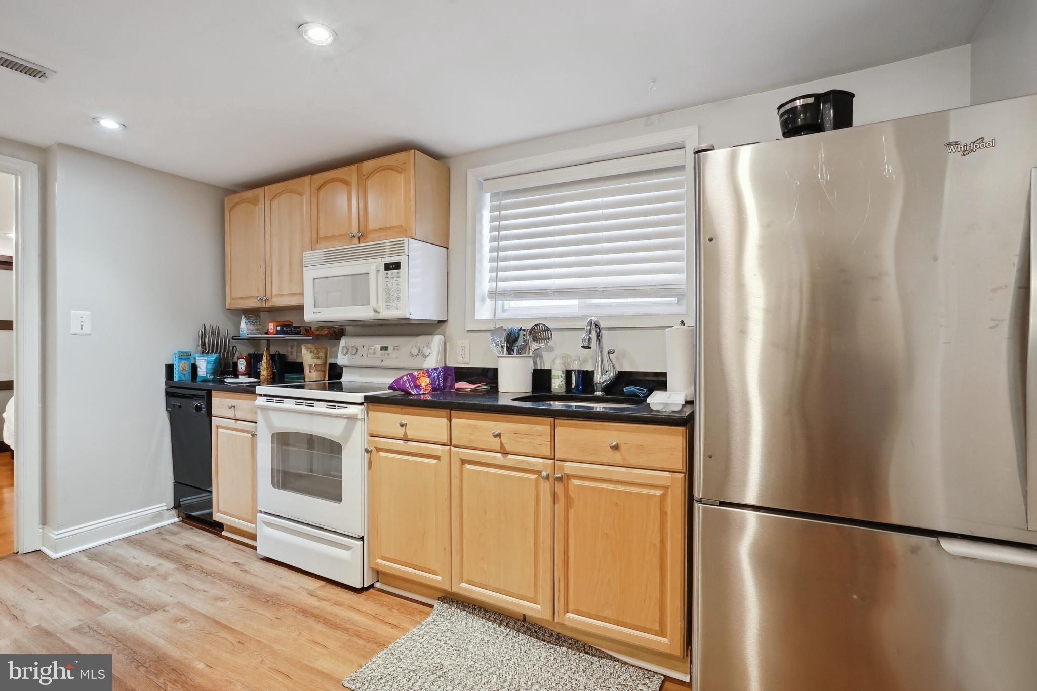 LOGAN CIRCLE - Residential Income