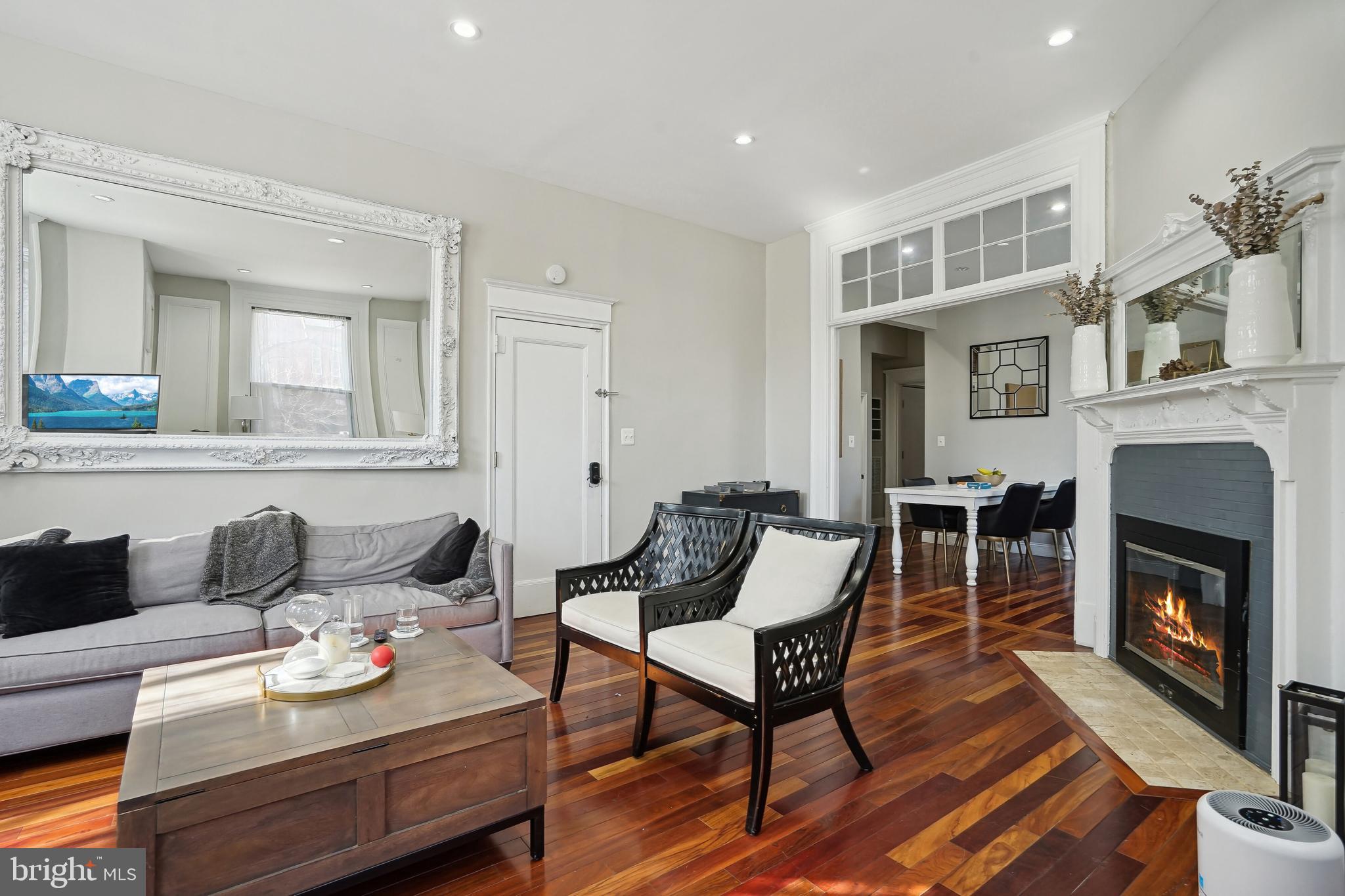 LOGAN CIRCLE - Residential Income