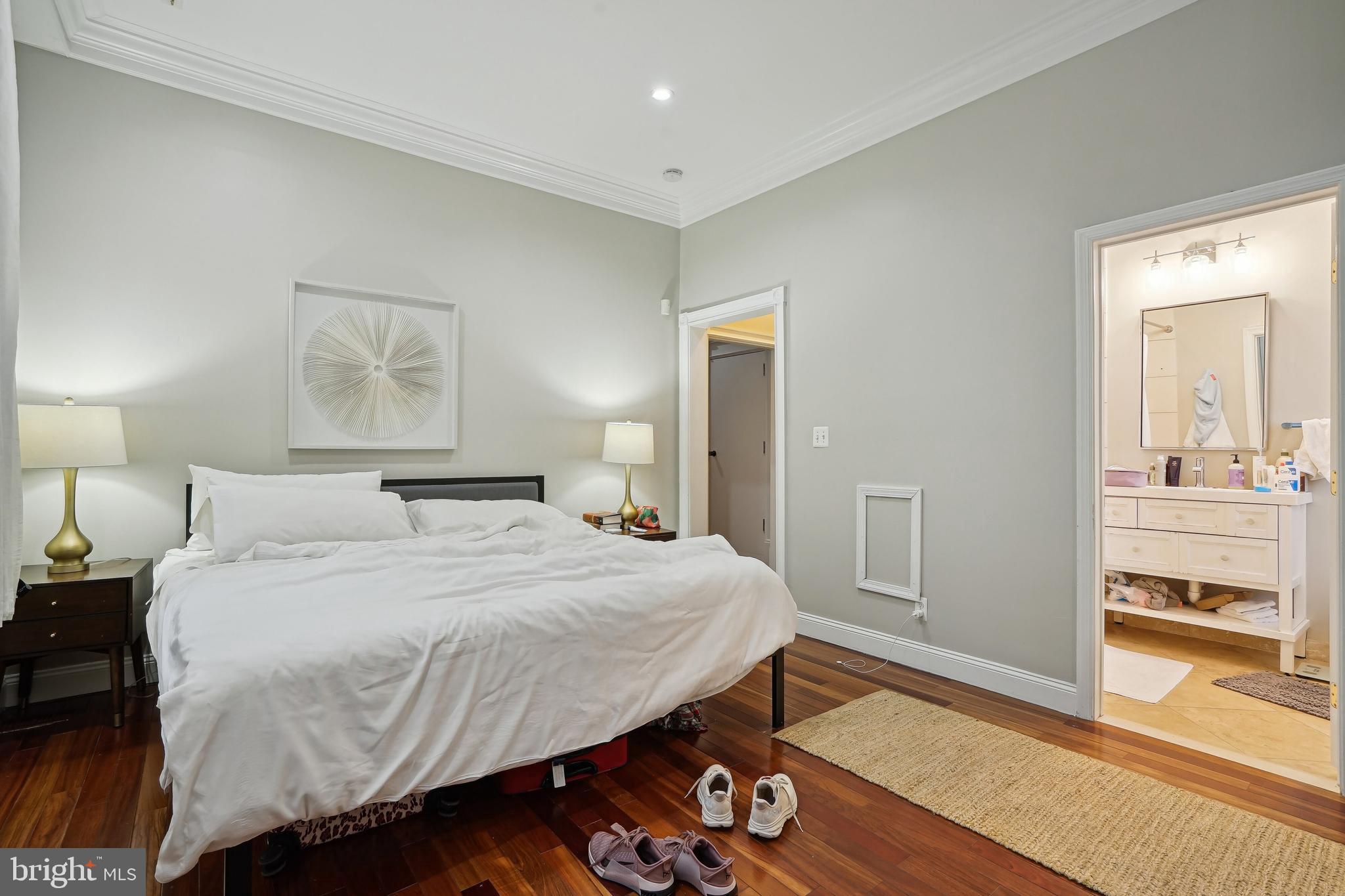 LOGAN CIRCLE - Residential Income
