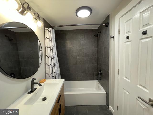 CONSHOHOCKEN - Residential Lease