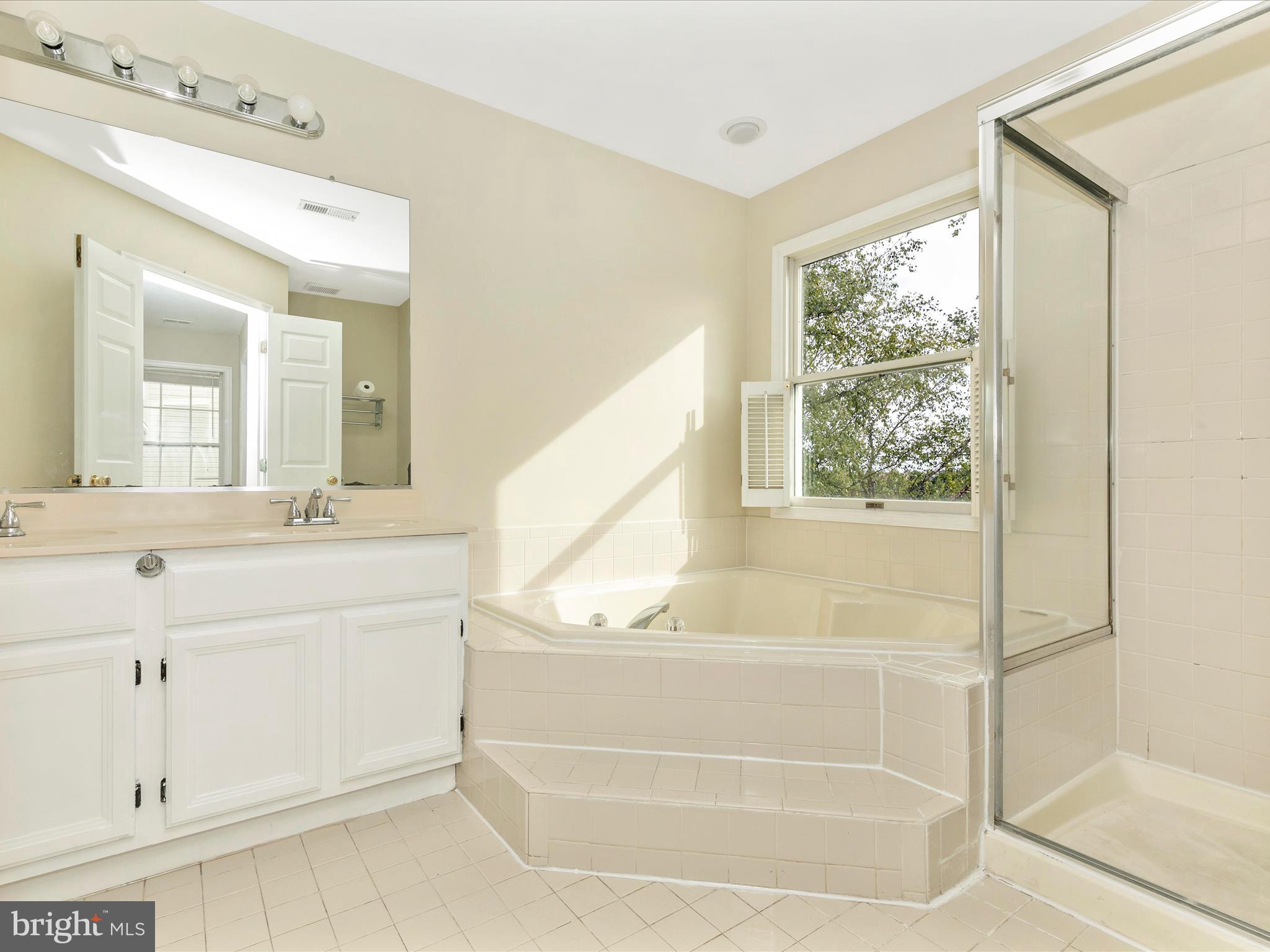 MONARCH RIDGE - Residential Lease