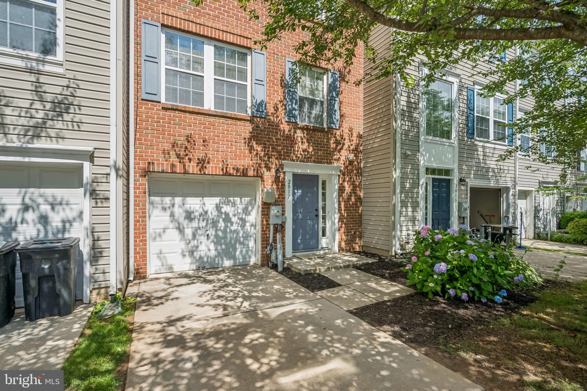 2017 MARIA COURT