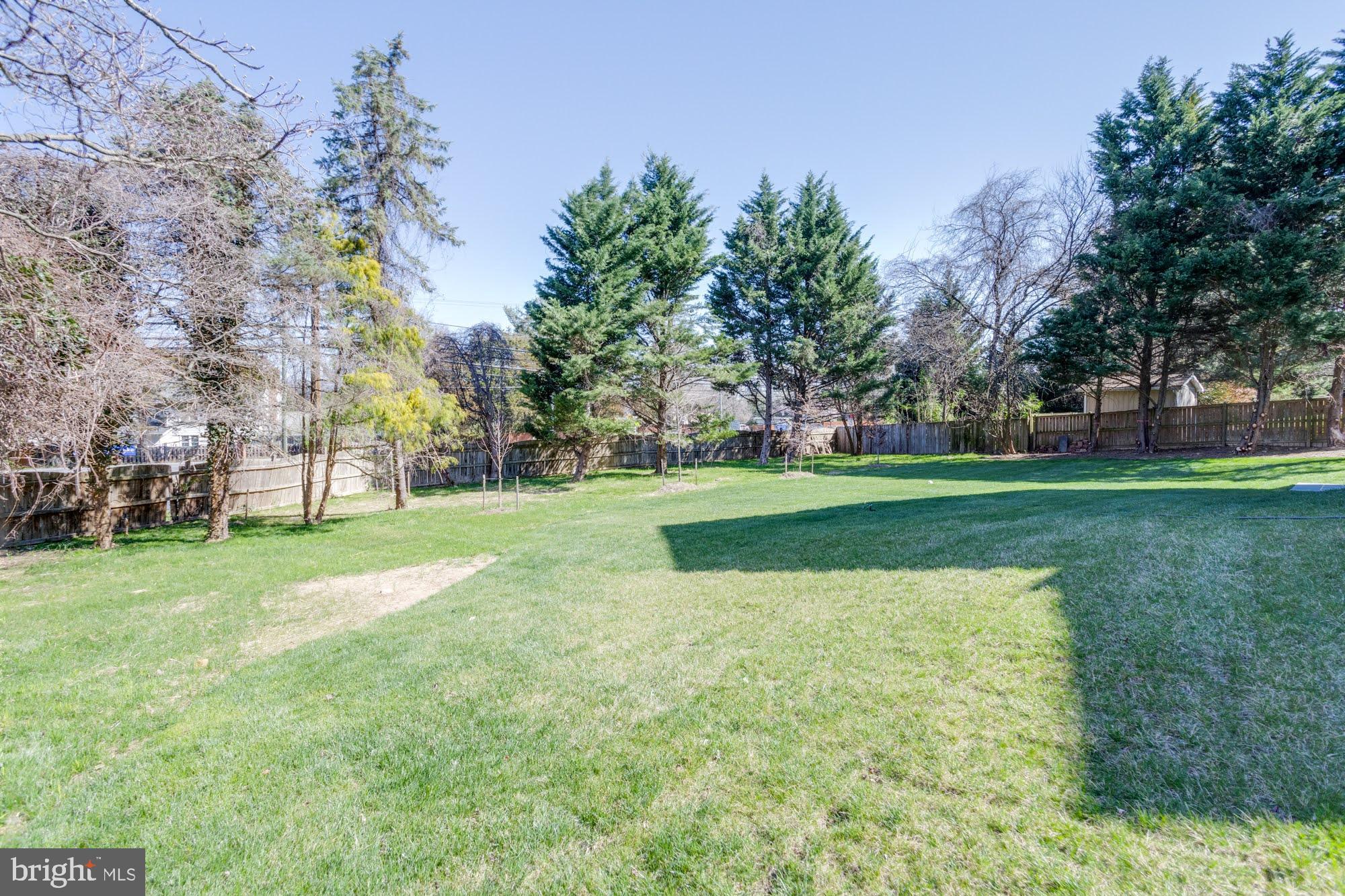 LEE MEADOWS - Residential