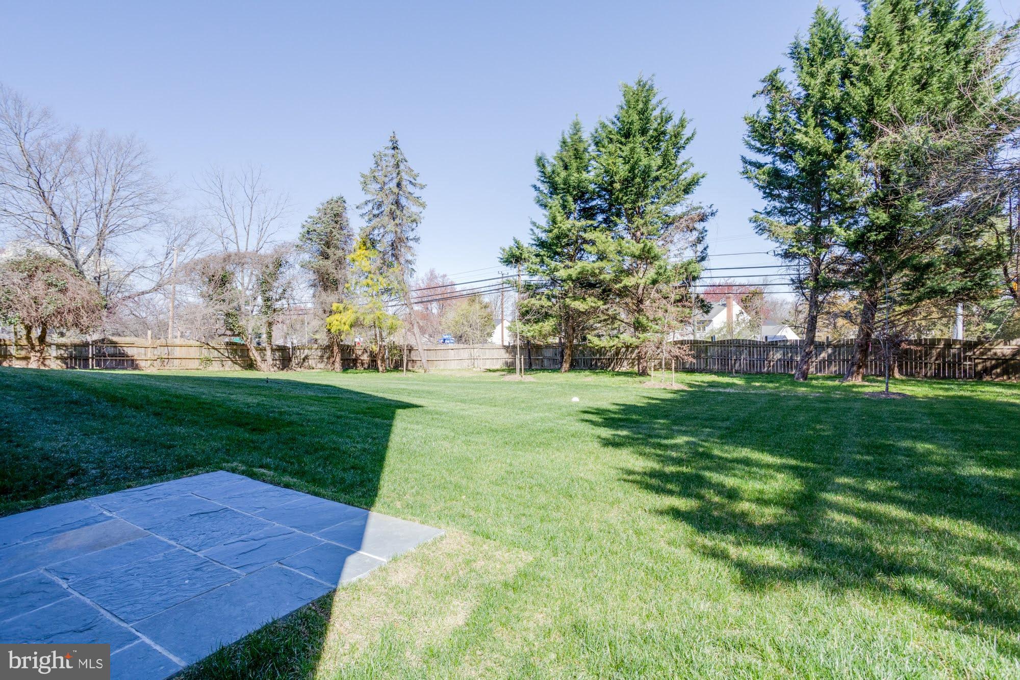 LEE MEADOWS - Residential