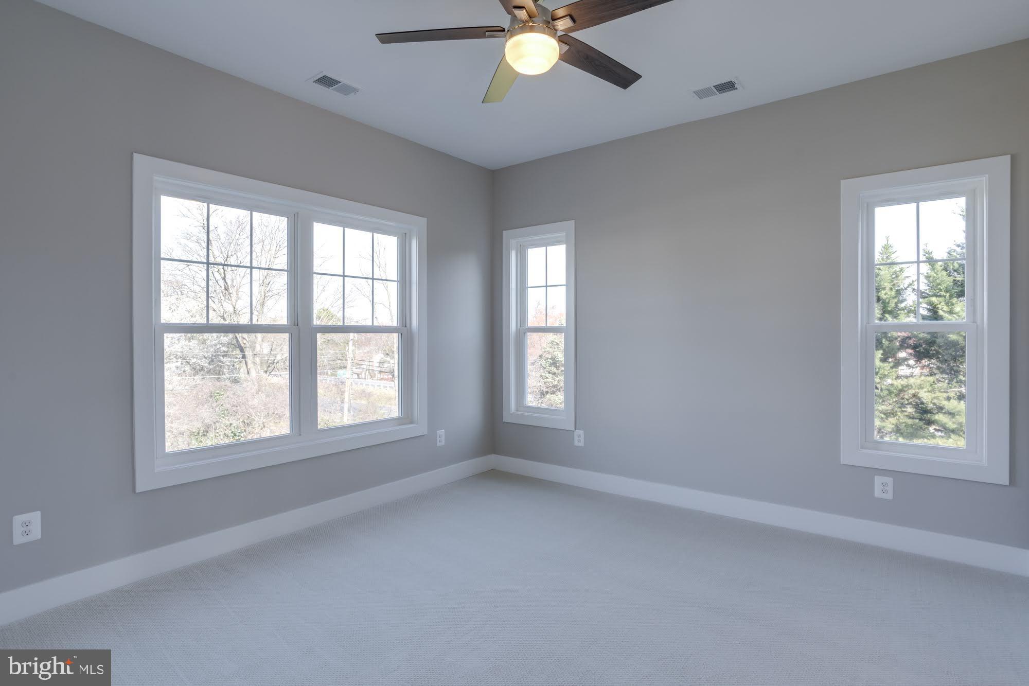 LEE MEADOWS - Residential