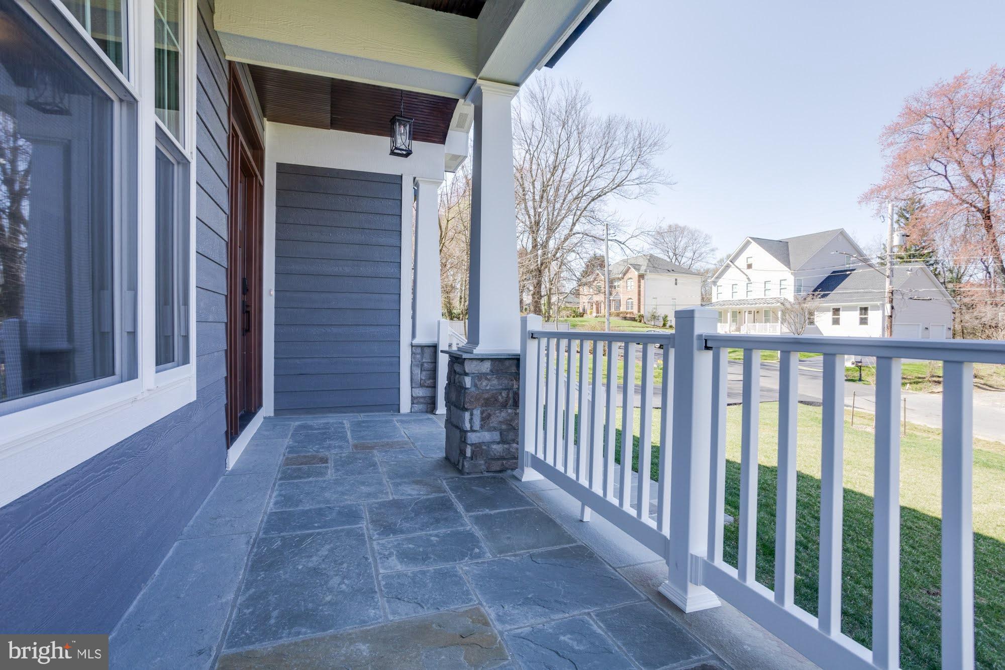 LEE MEADOWS - Residential