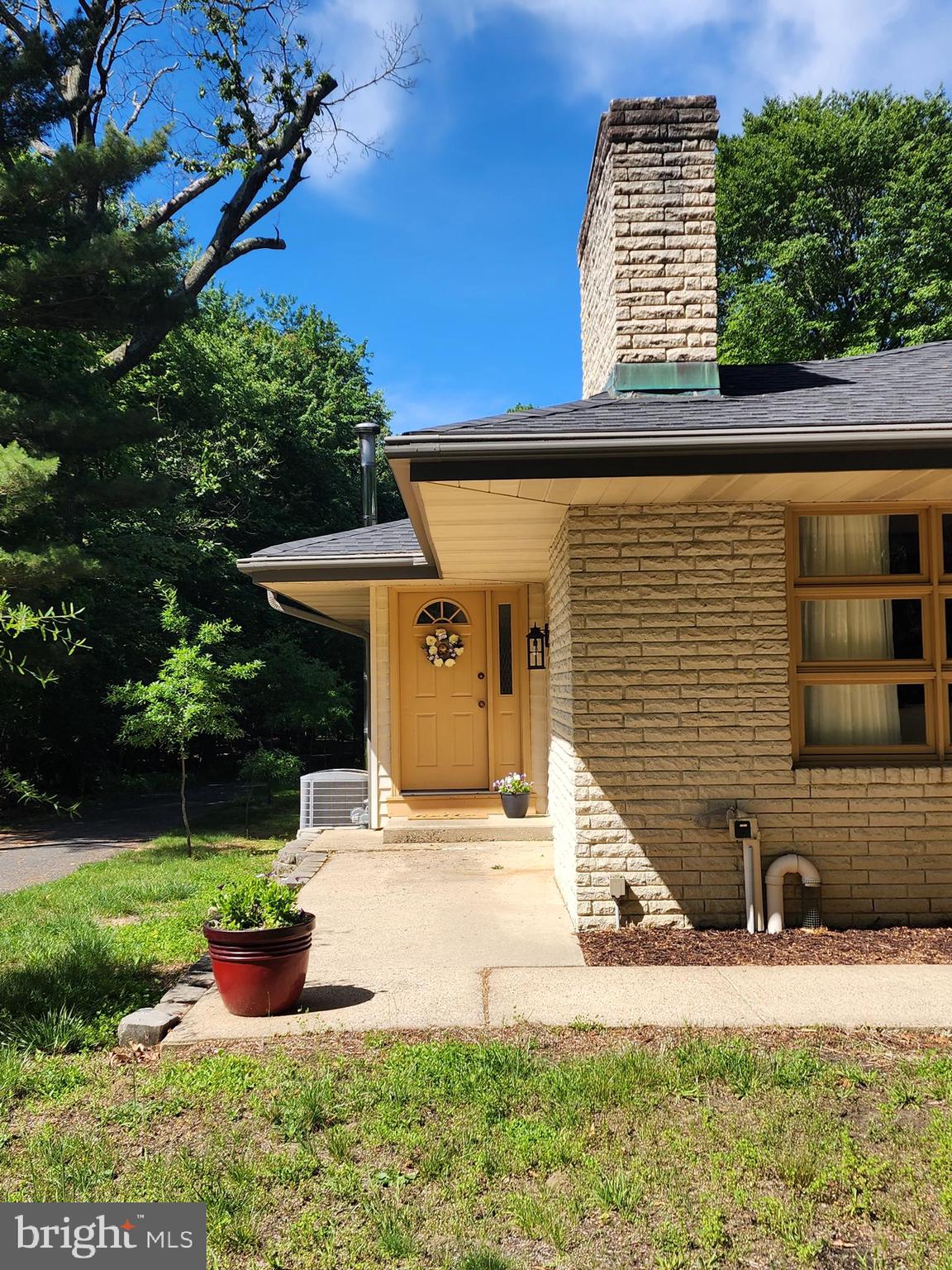 641 MT LAUREL ROAD