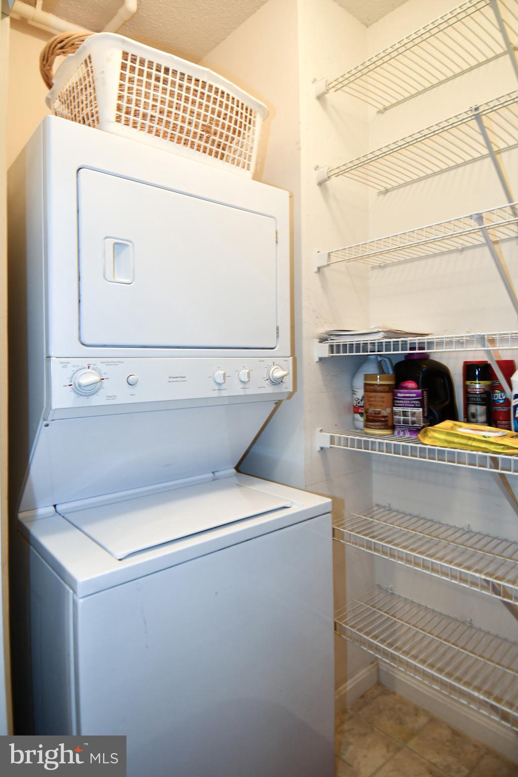 LEISURE WORLD - Residential