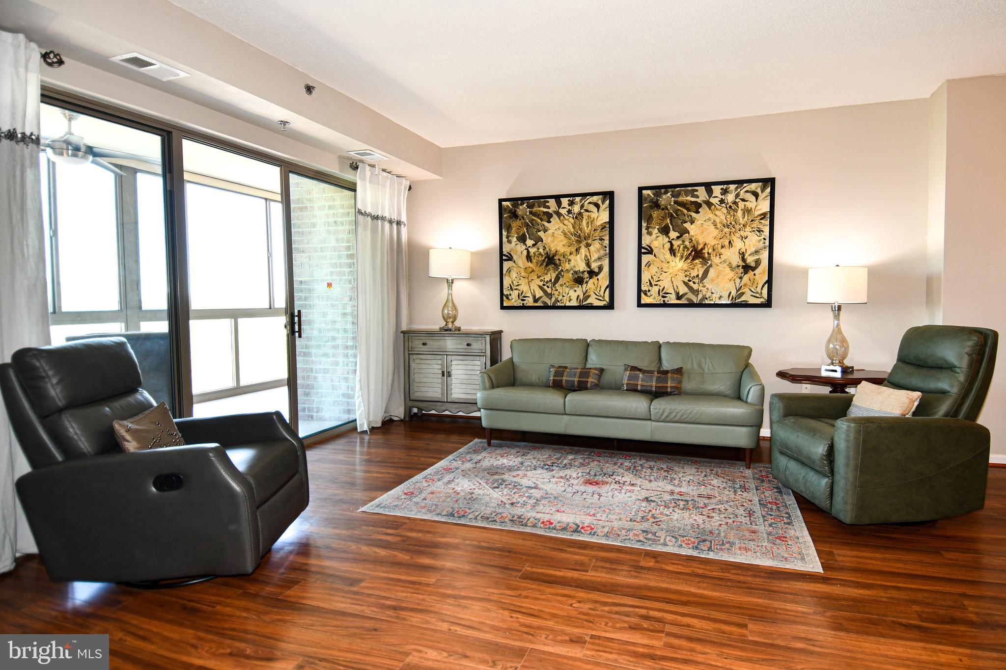 LEISURE WORLD - Residential